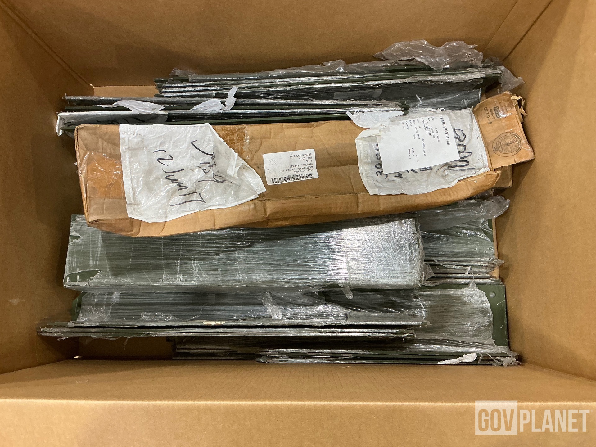 (29) Oshkosh 1991170 Angle Brackets