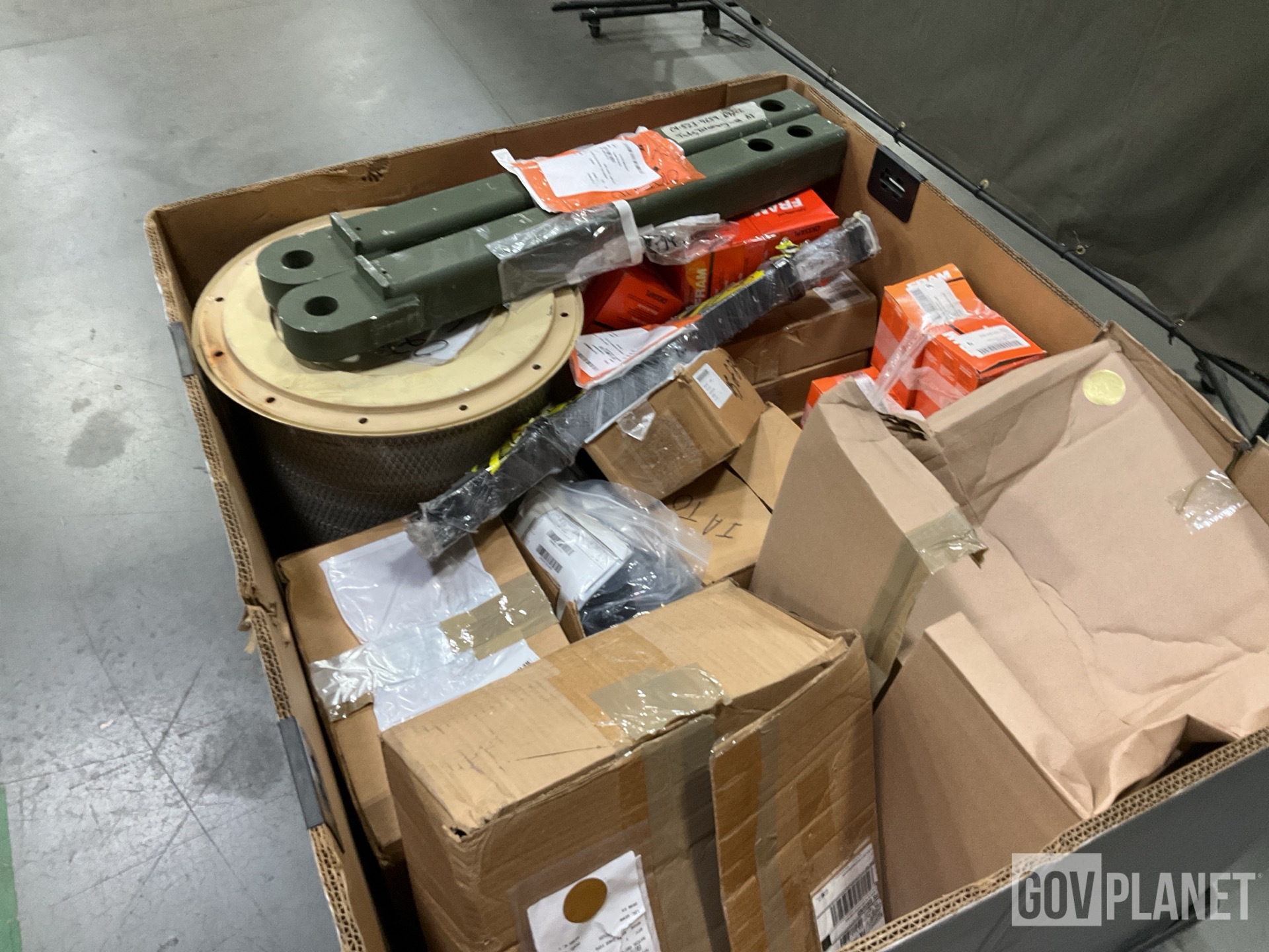 (1) Shoe Type Brake, (1) Starter, (20) Coolant Thermometers & Assorted Items