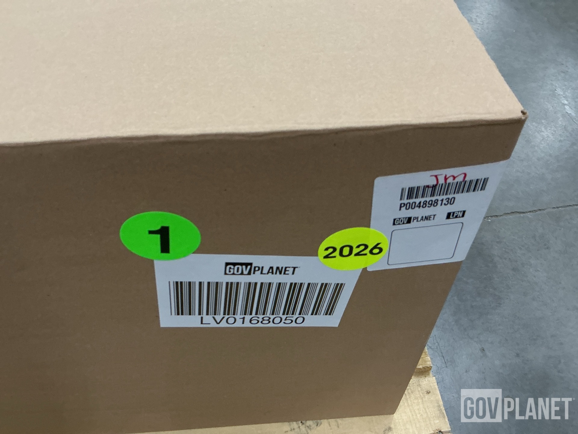 (2) Voltage Regulators, (194) Externally Threaded Rings & Assorted Items