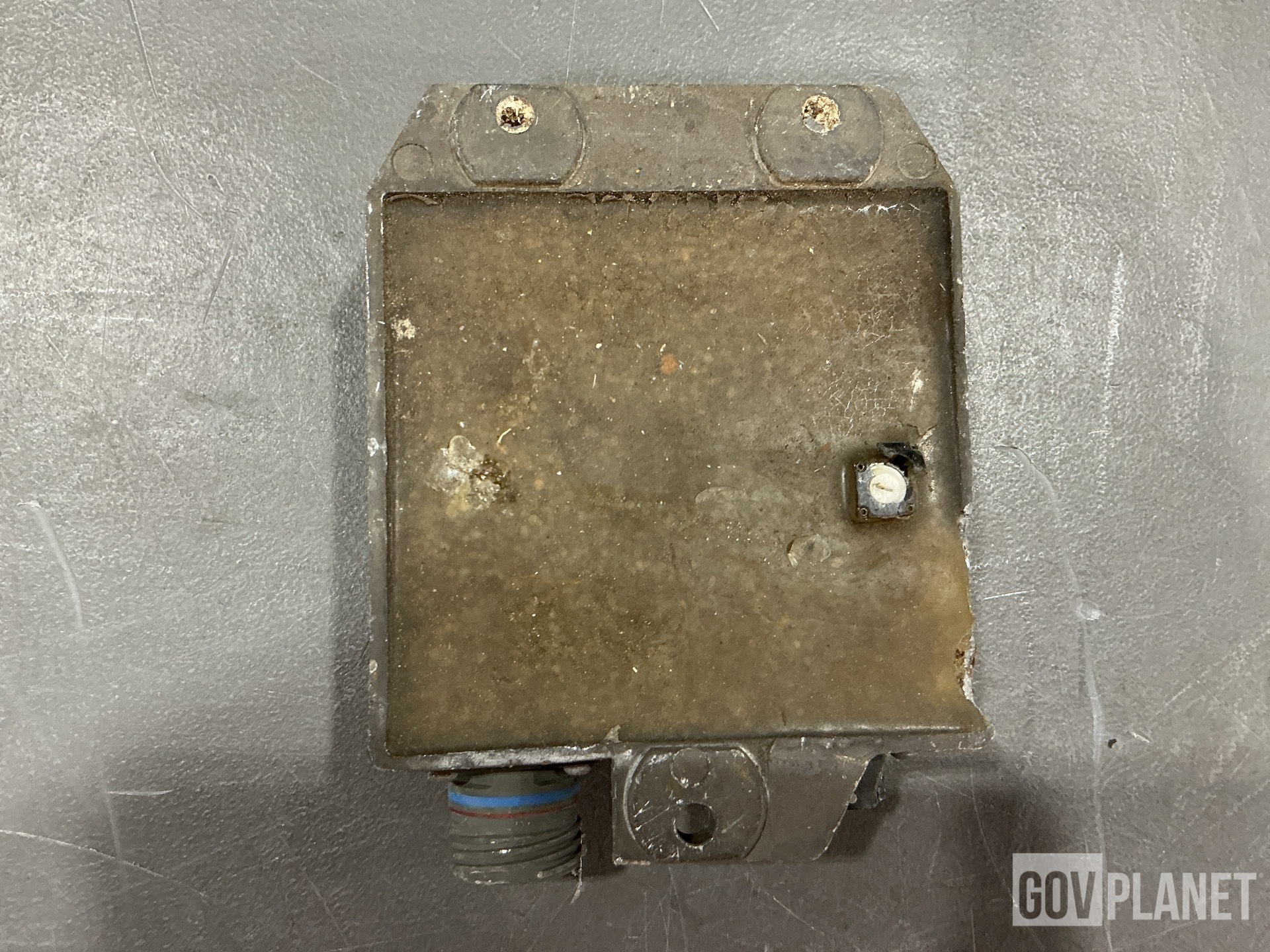 (2) Voltage Regulators, (194) Externally Threaded Rings & Assorted Items