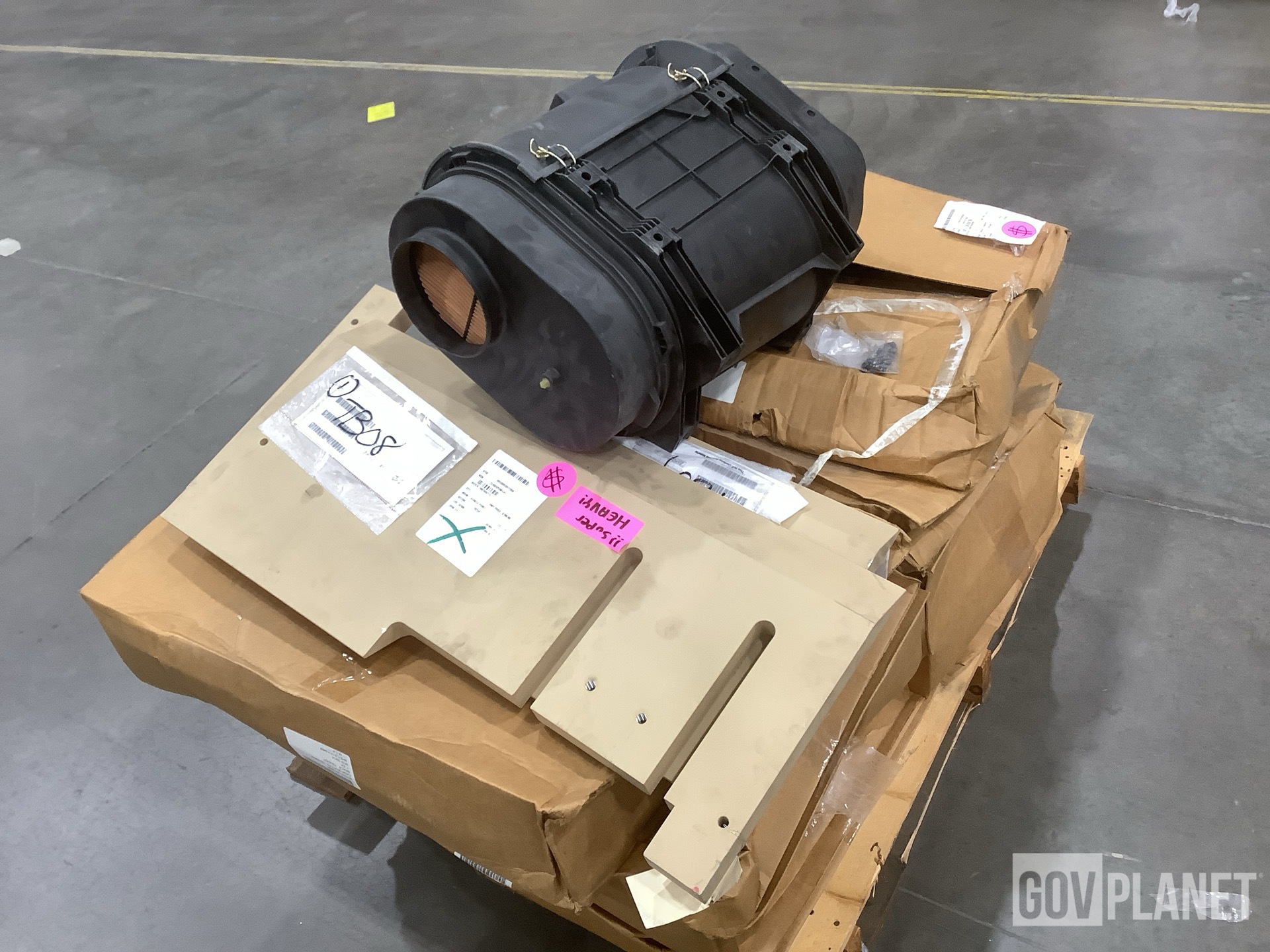 (10) Fender Braces, (1) Air Cleaner & (2) Panels