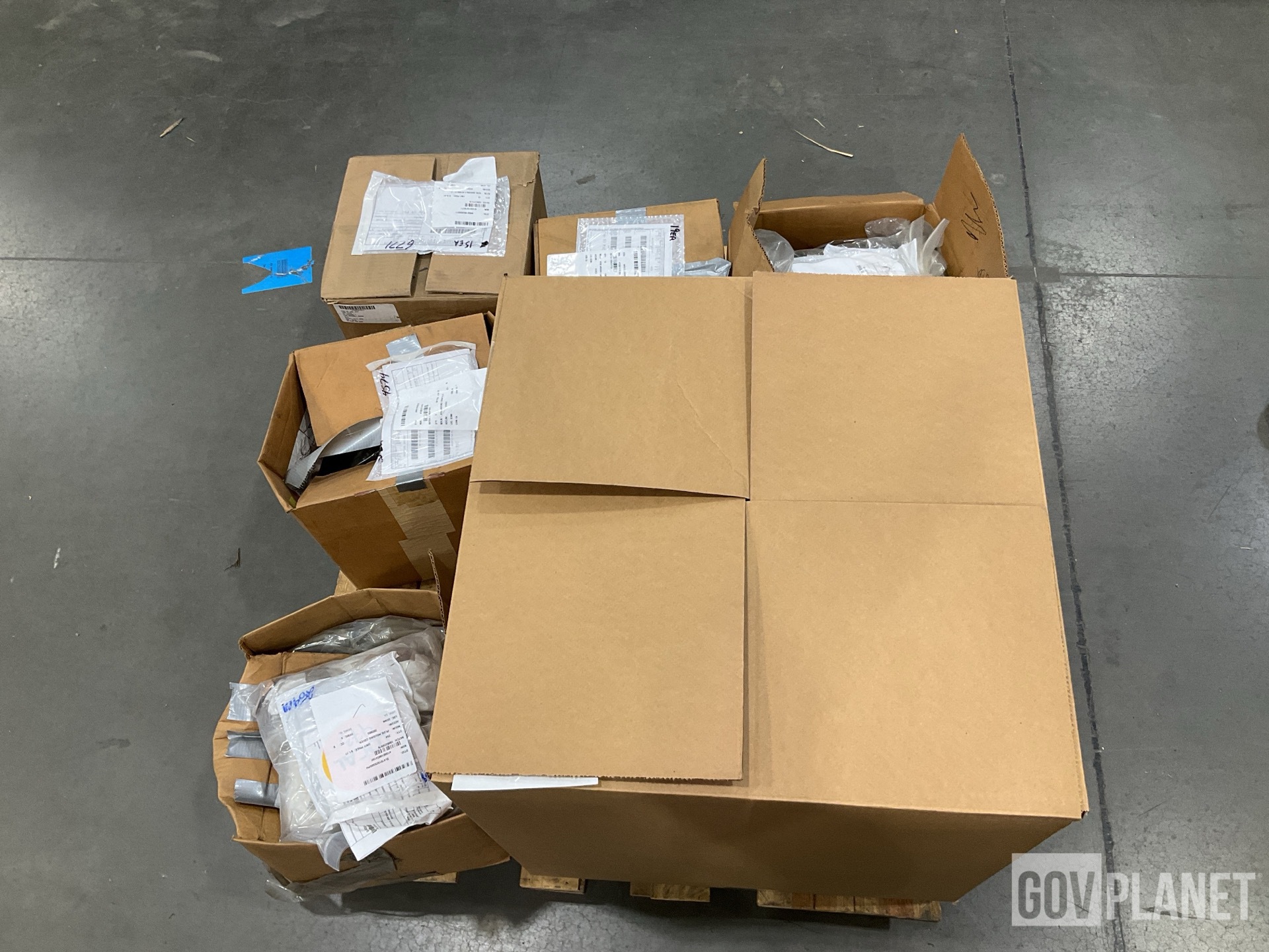 (11) Direct Linear Valves, (3) Coupling Assemblies, (15) Hoses & Assorted Items