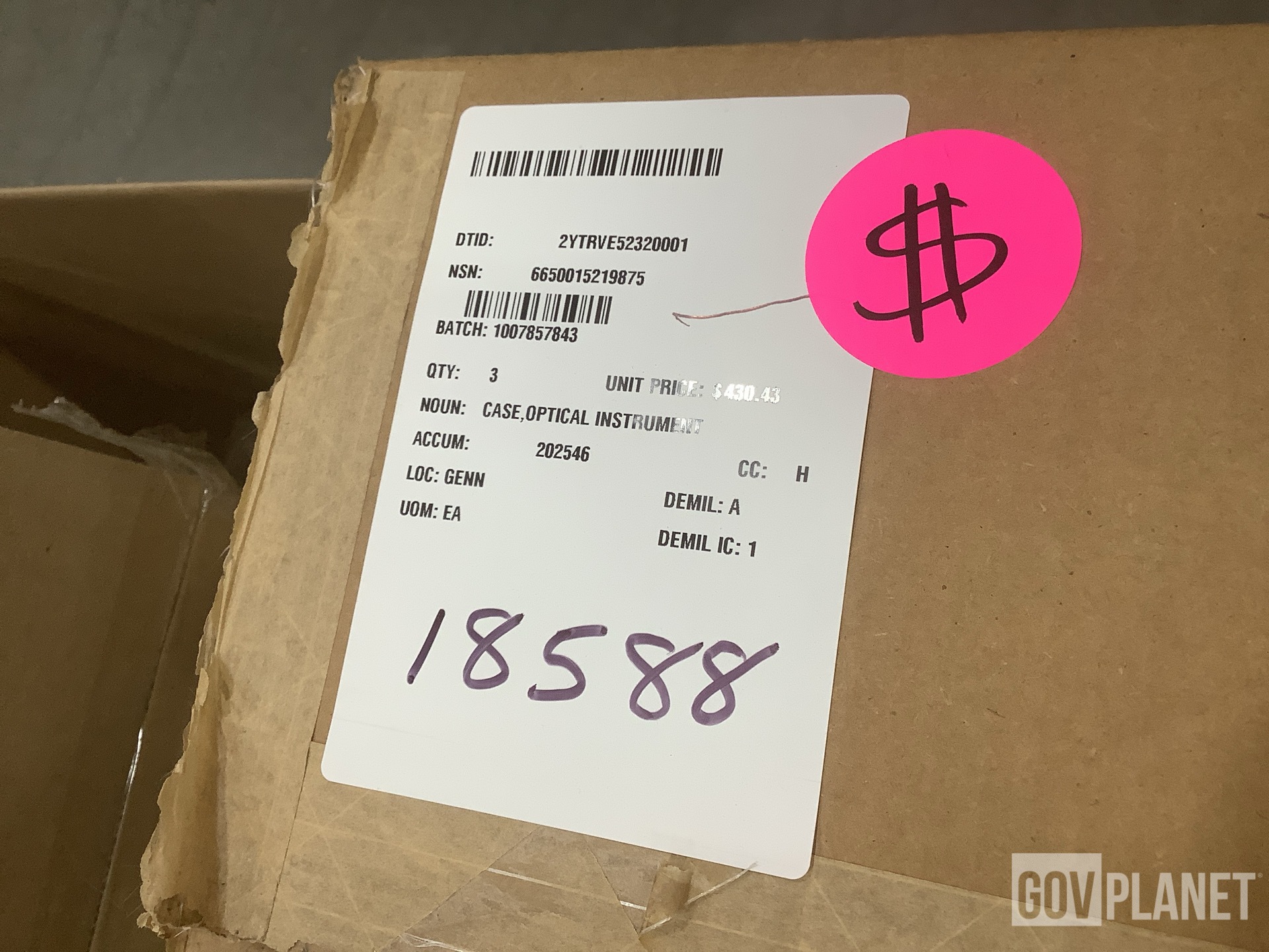 (1) Ball Carrier Screw, (1) Tensiometer, (3) Storage Cases & Assorted Items