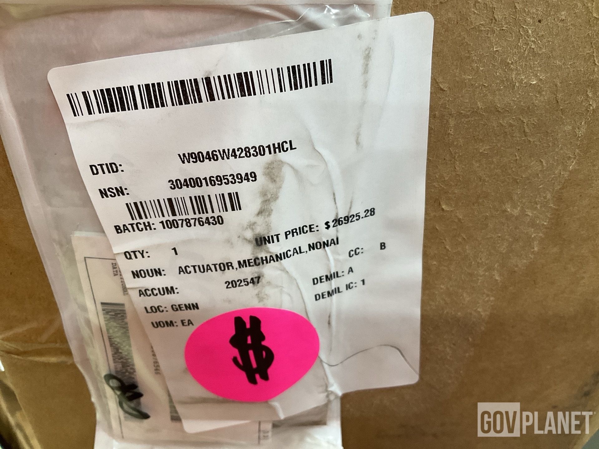 (1) Mounting Plate, (14) Mounting Brackets (1) Actuator & Assorted Items