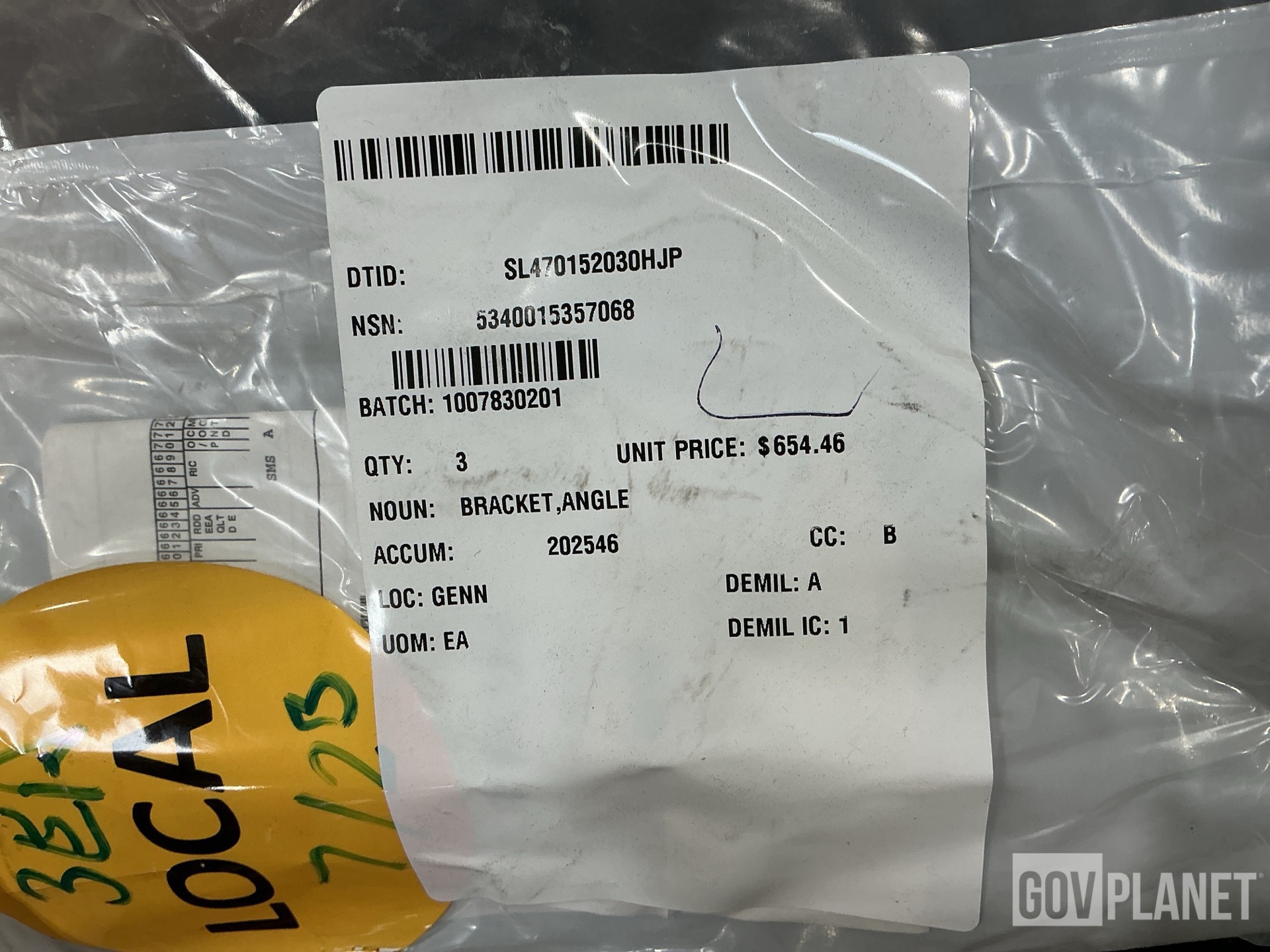 (3) Oshkosh 1KP177 Angle Brackets