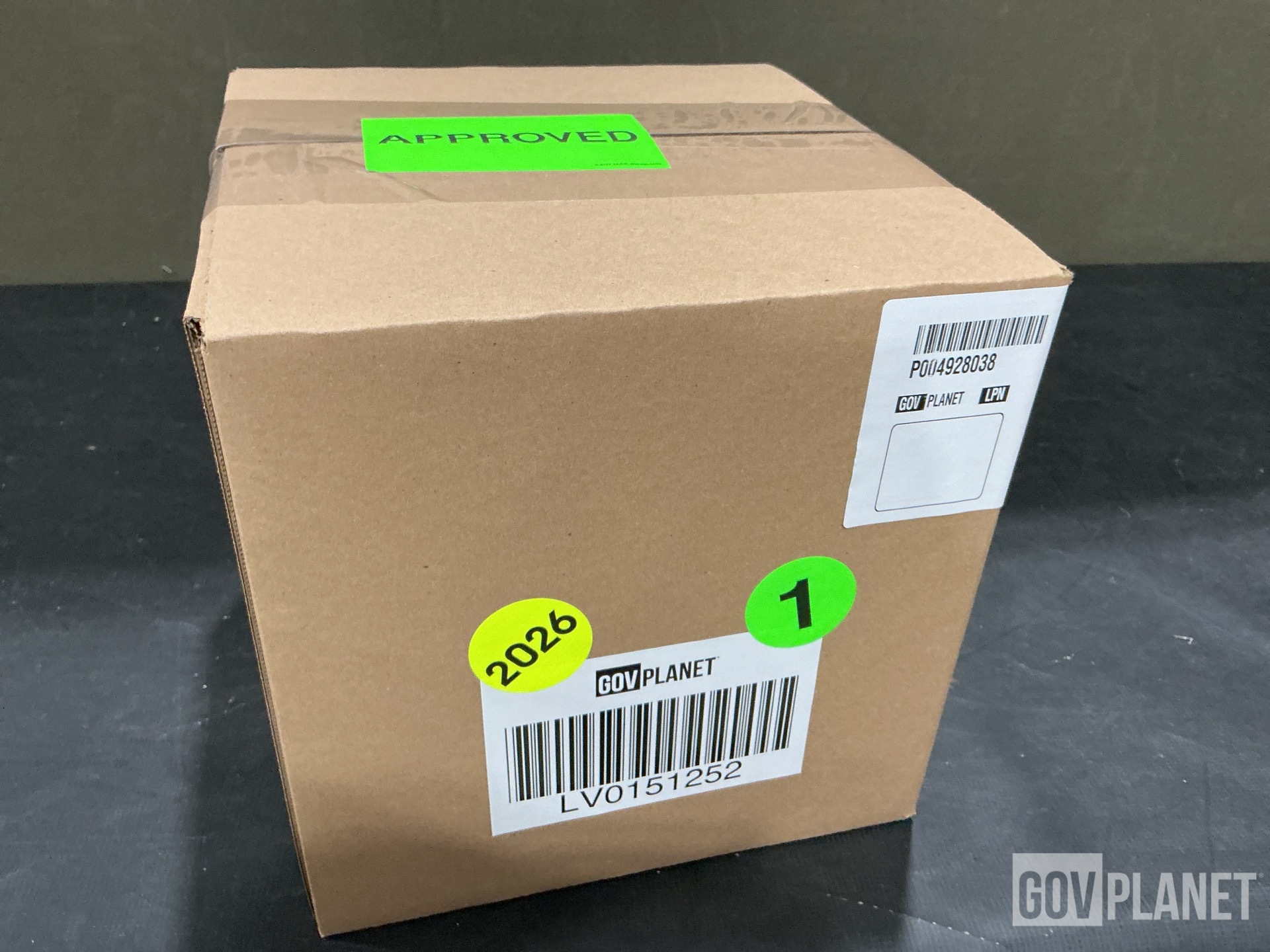 (416) Science Applications 44X-1195 Plain Studs