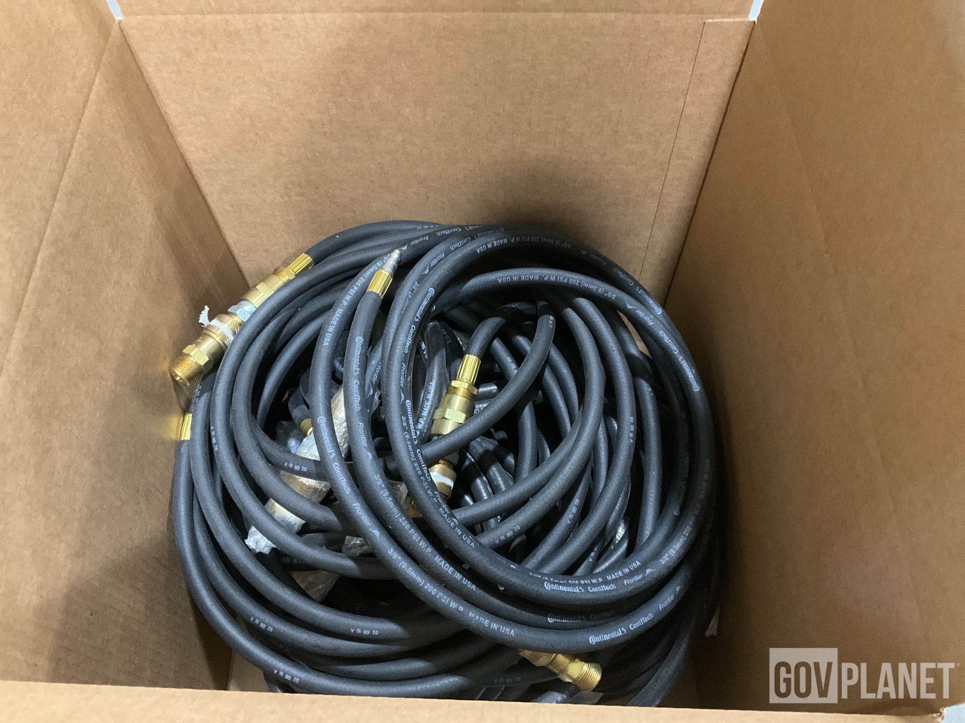 (11) Continental ContiTech Frontier 200 PSI Air/Multi-Purpose Hose Assemblies