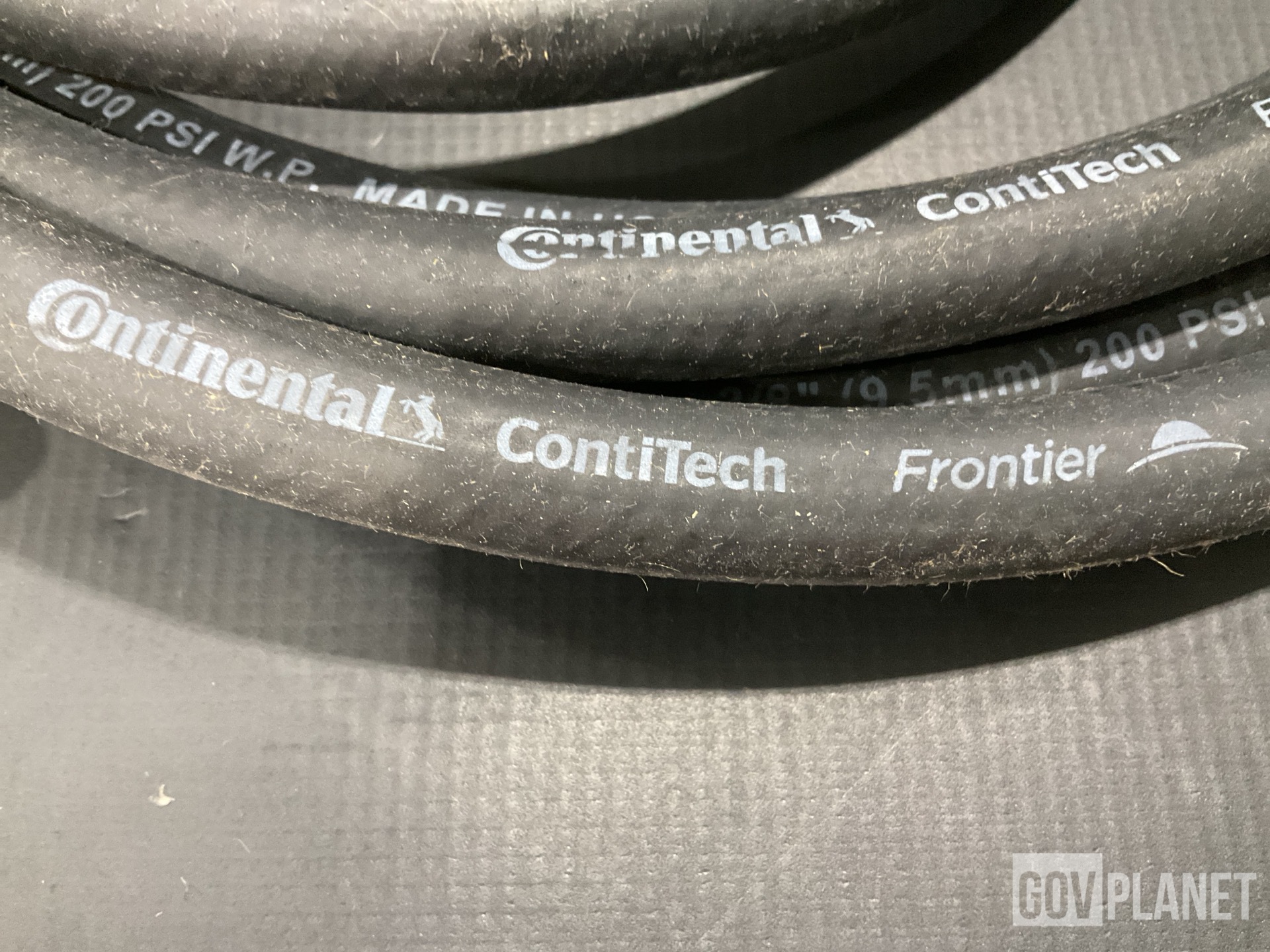 (11) Continental ContiTech Frontier 200 PSI Air/Multi-Purpose Hose Assemblies