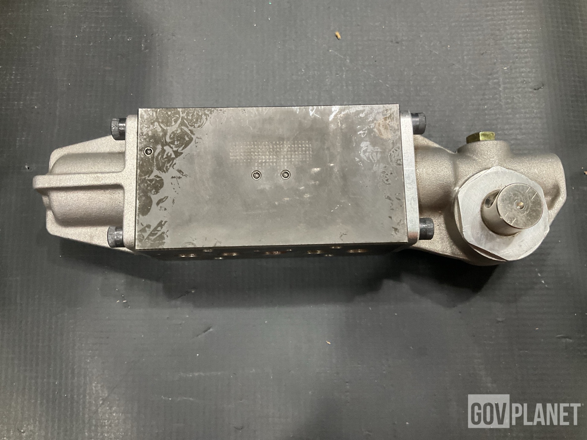 Parker-Hannifin 85599-23P Directional Control Linear Valve