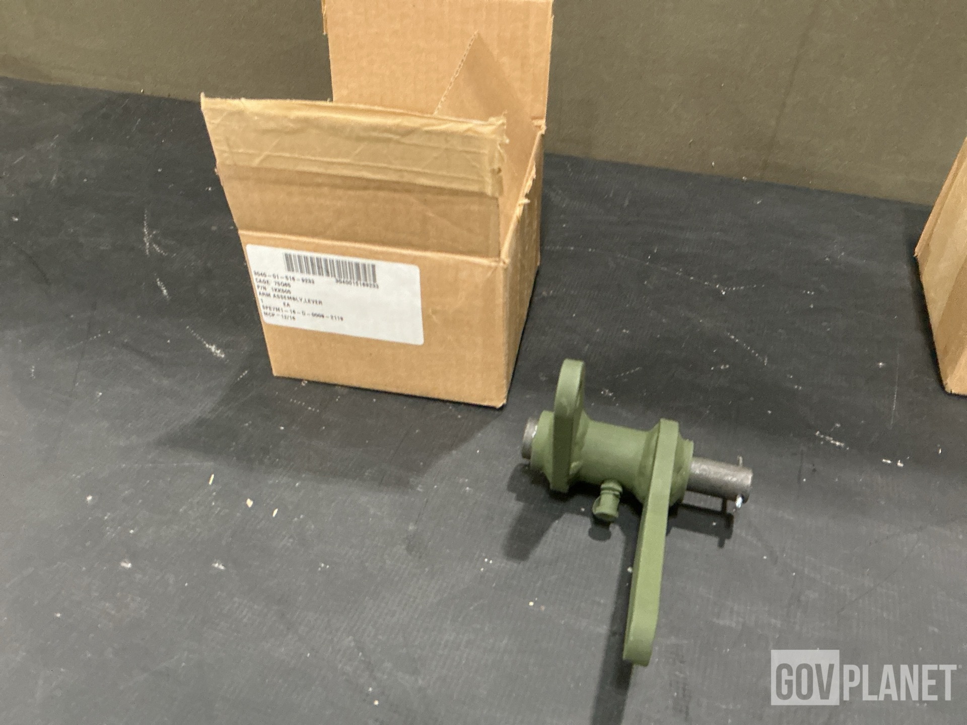 (4) Oshkosh 1KK505 Lever Arm Assemblies