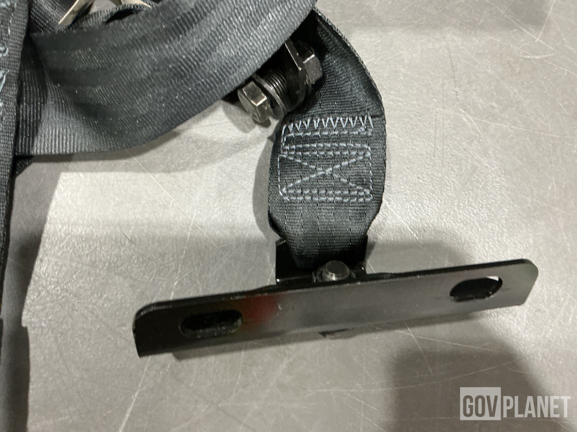 (3) Indiana Mills & Manufacturing F104117 Vehicular Safety Belts