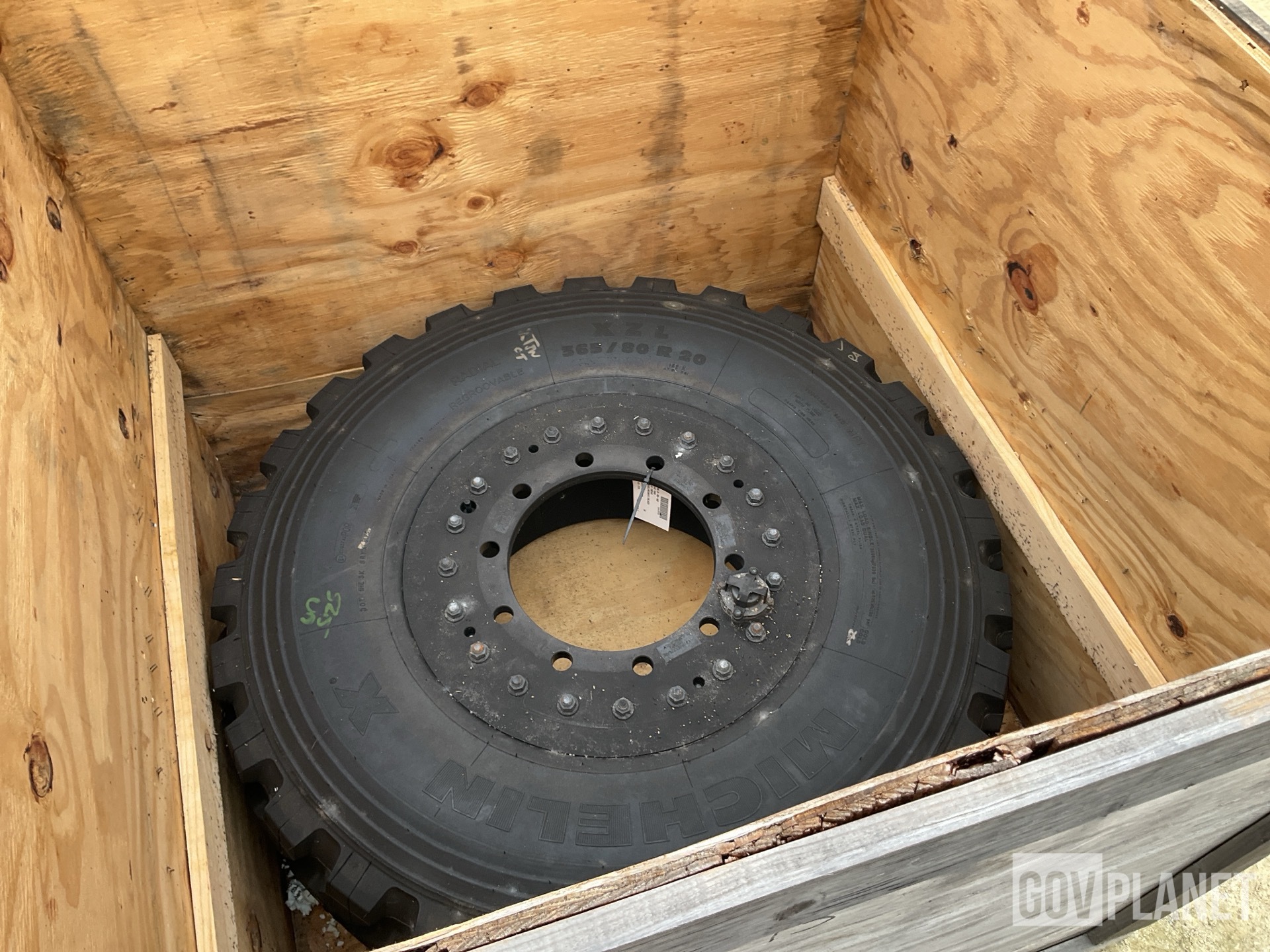 Oshkosh 12605570 Spare Tire Assembly