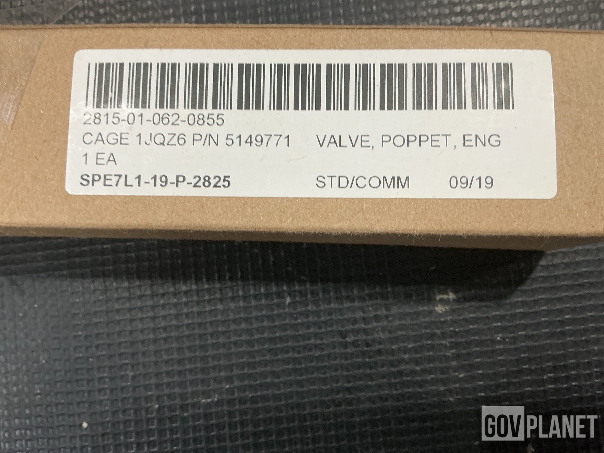 (79) Augusta Engine Parts 5149771 Engine Poppet Valves