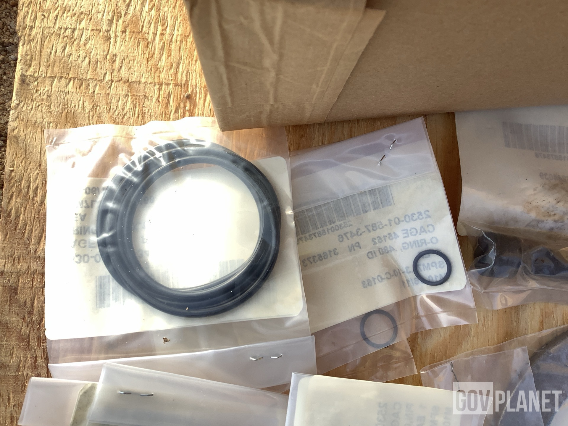 Oshkosh 95SK205 Vehicular Wheel Parts Kit