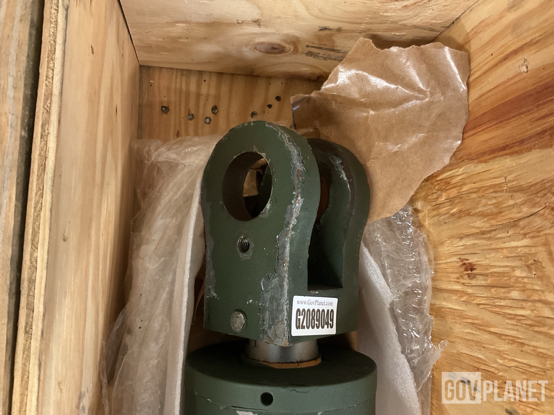 Independent Rough Terrain Center EP-0002717 Actuating Linear Cylinder Assembly
