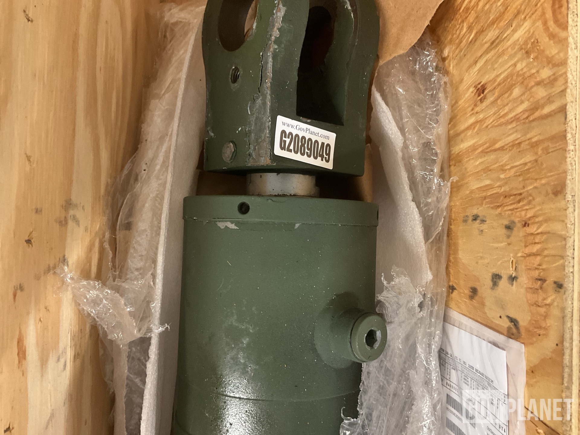 Independent Rough Terrain Center EP-0002717 Actuating Linear Cylinder Assembly