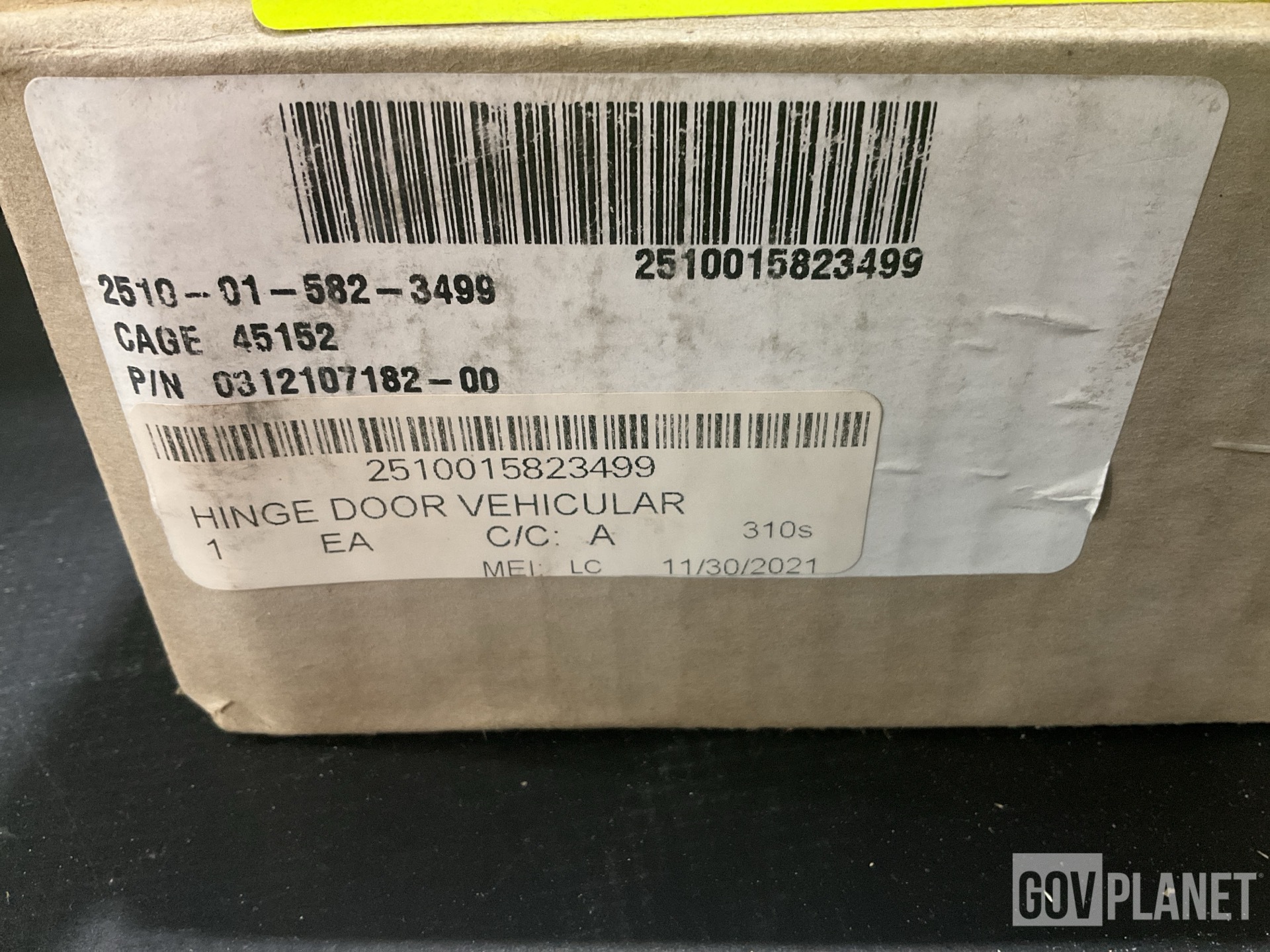 (15) Oshkosh 0312107182-00 Vehicular Door Hinges