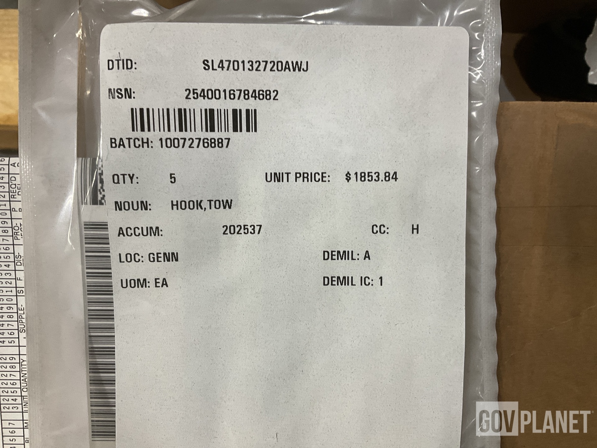 (5) A To Z Machine Company 12606026 Tow Hooks