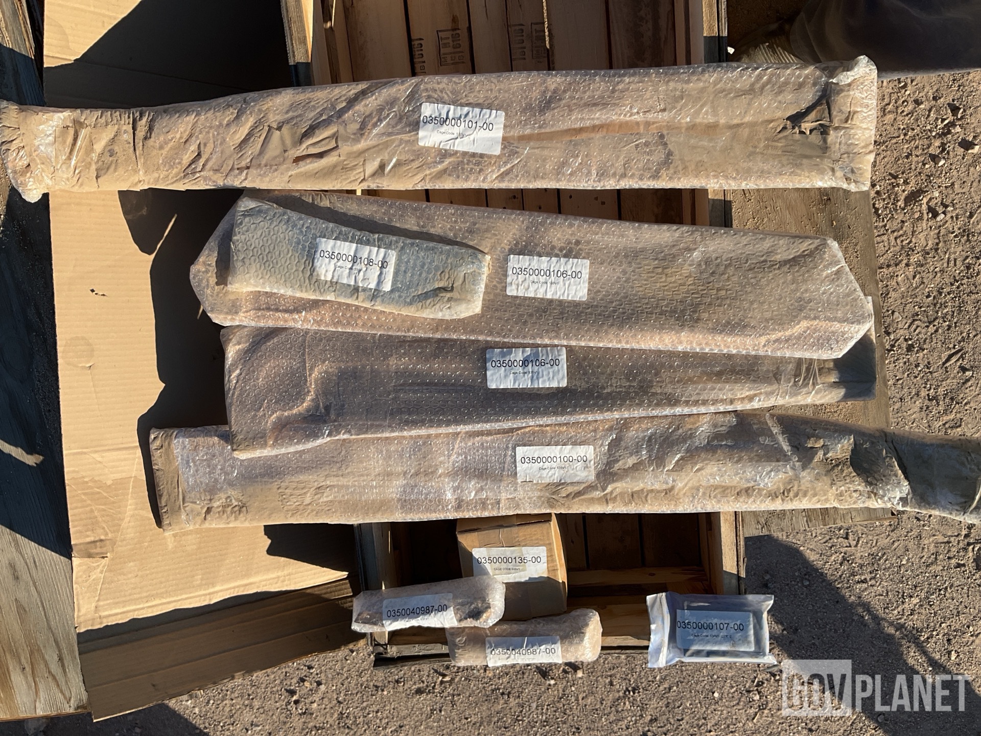 (15) Oshkosh 3904882 Vehicular Door Parts Kits