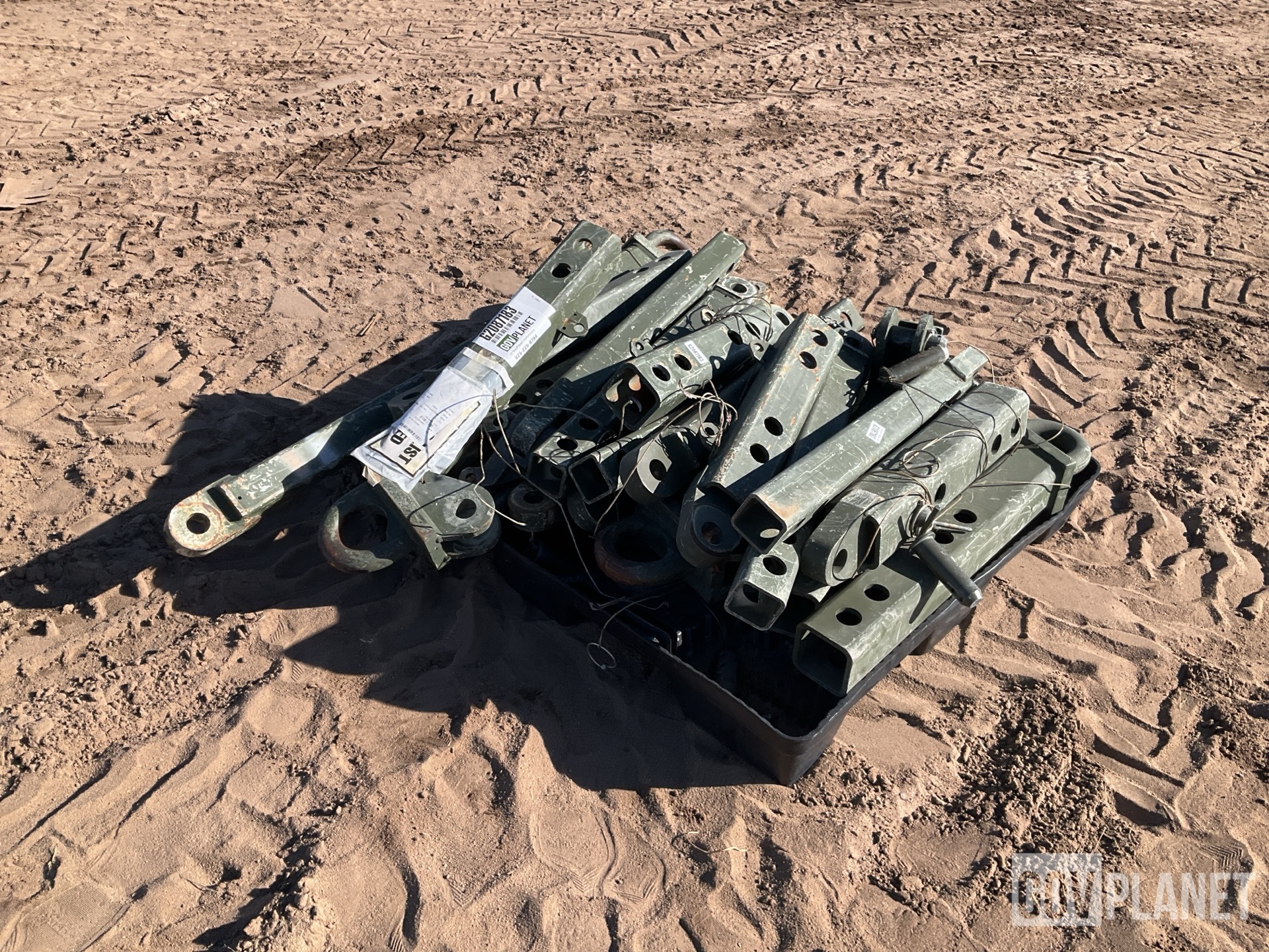 (5) Vehicule Towbars