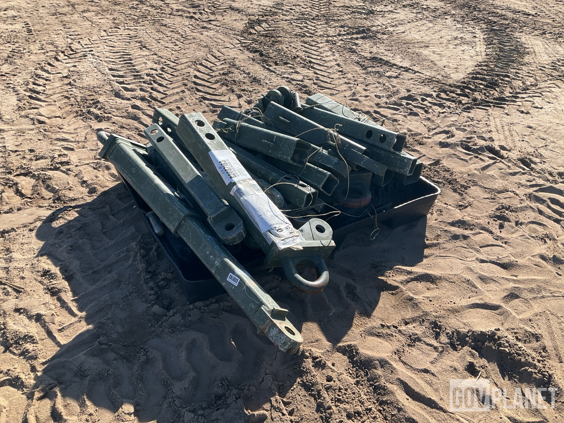(5) Vehicule Towbars