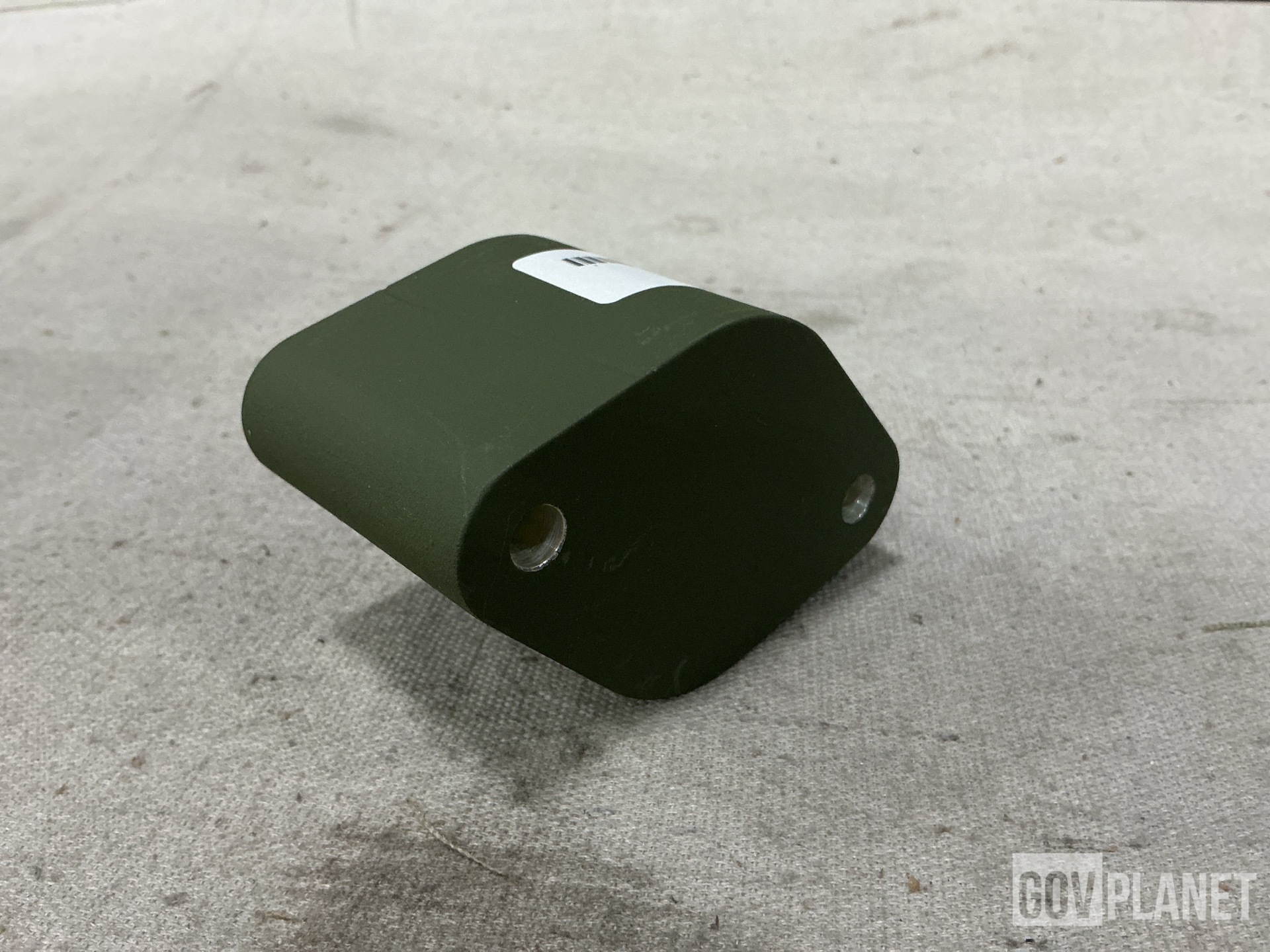 (41) Oshkosh 22KP124 Rotating Shaft Eye Brackets