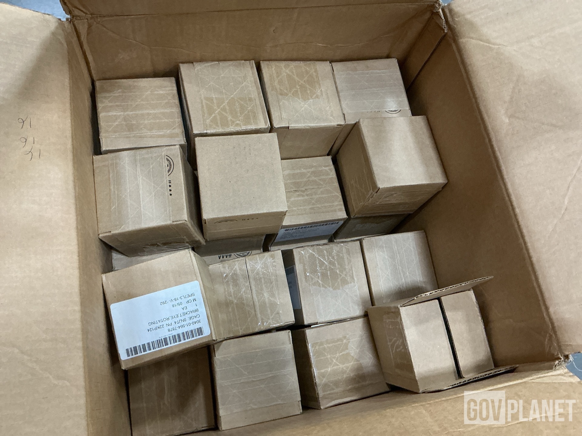 (41) Oshkosh 22KP124 Rotating Shaft Eye Brackets