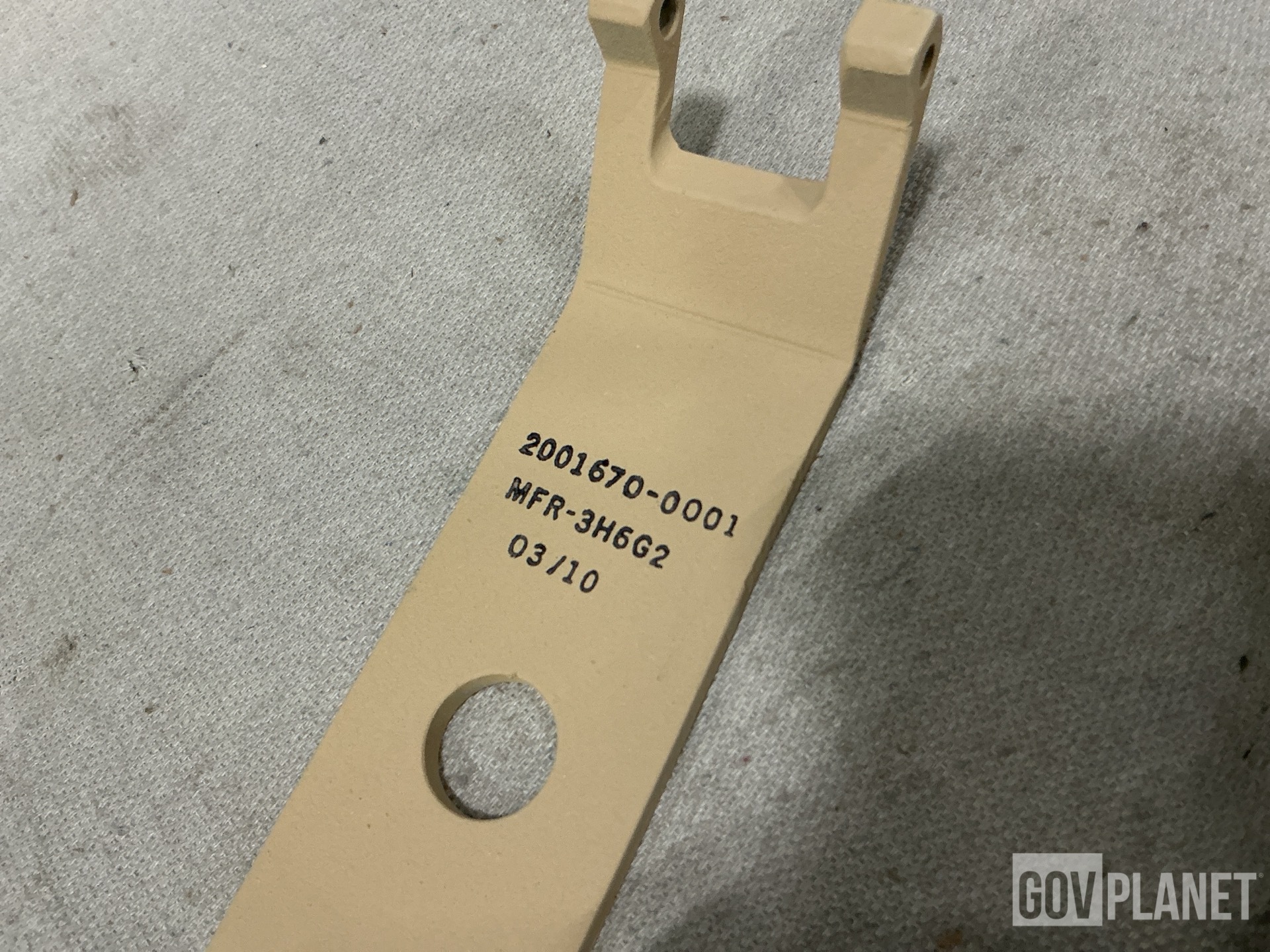 (40) General Dynamics 2001670 Door Handles