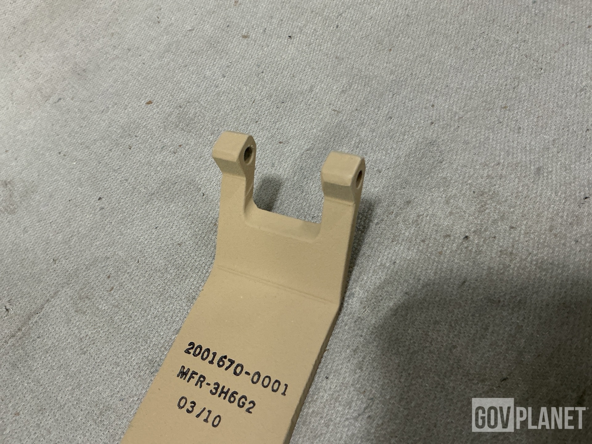 (40) General Dynamics 2001670 Door Handles