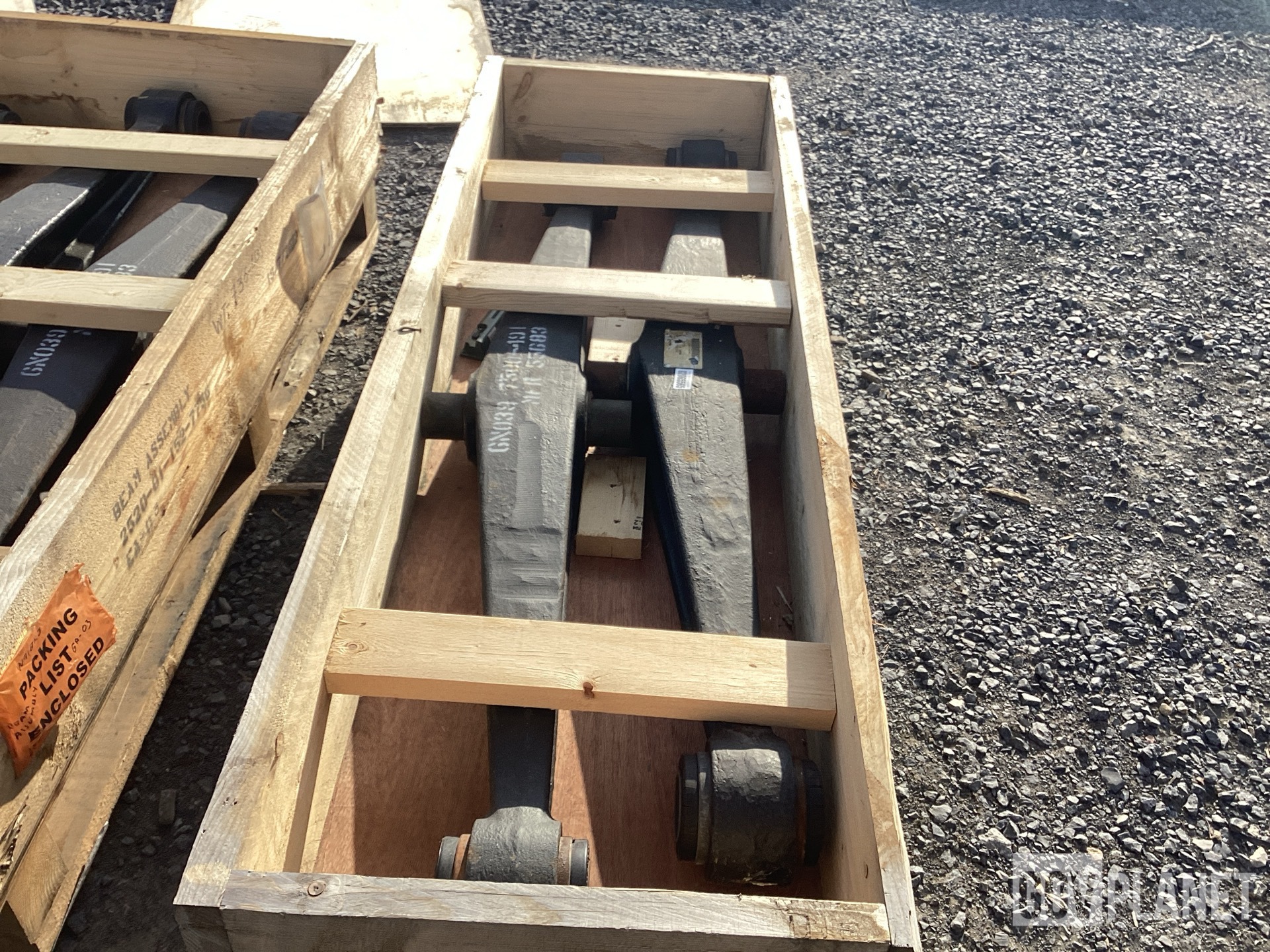 (7) Oshkosh 1302000 Equalizing Beam Assemblies