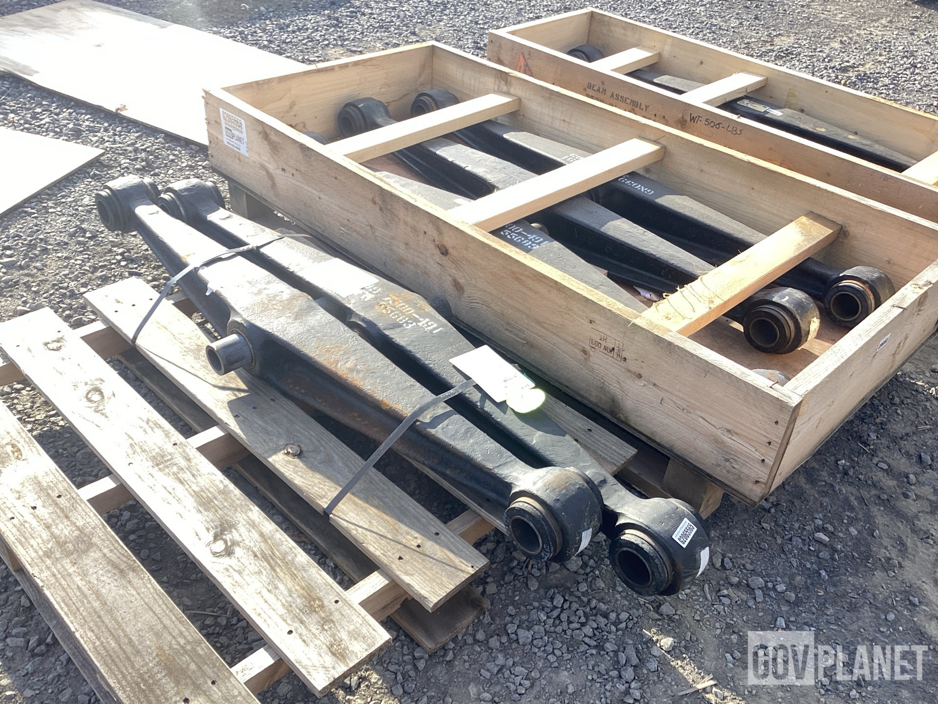 (7) Oshkosh 1302000 Equalizing Beam Assemblies