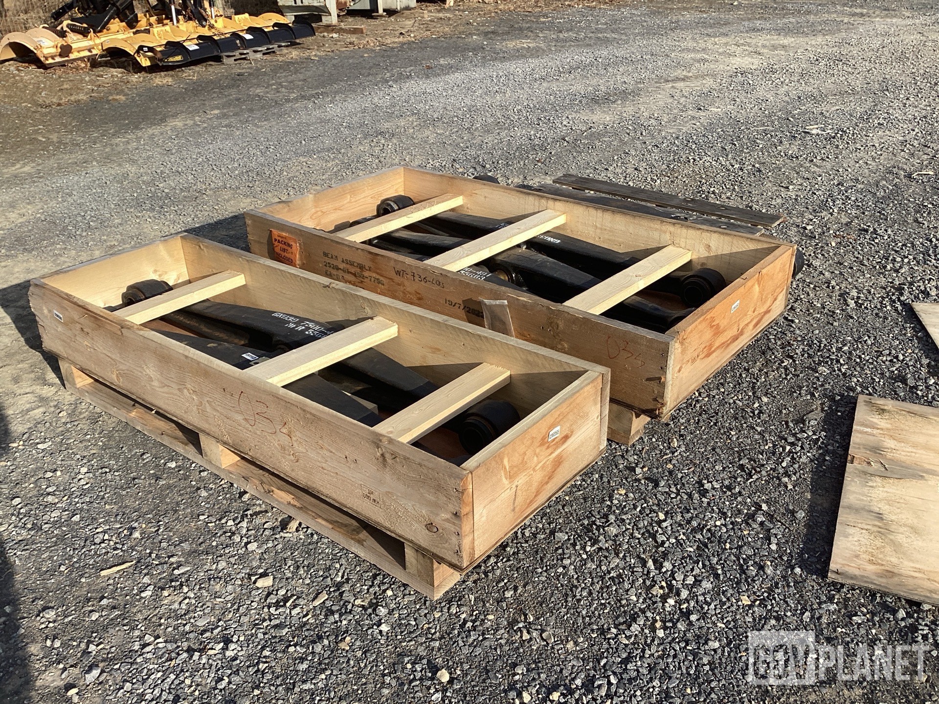 (7) Oshkosh 1302000 Equalizing Beam Assemblies