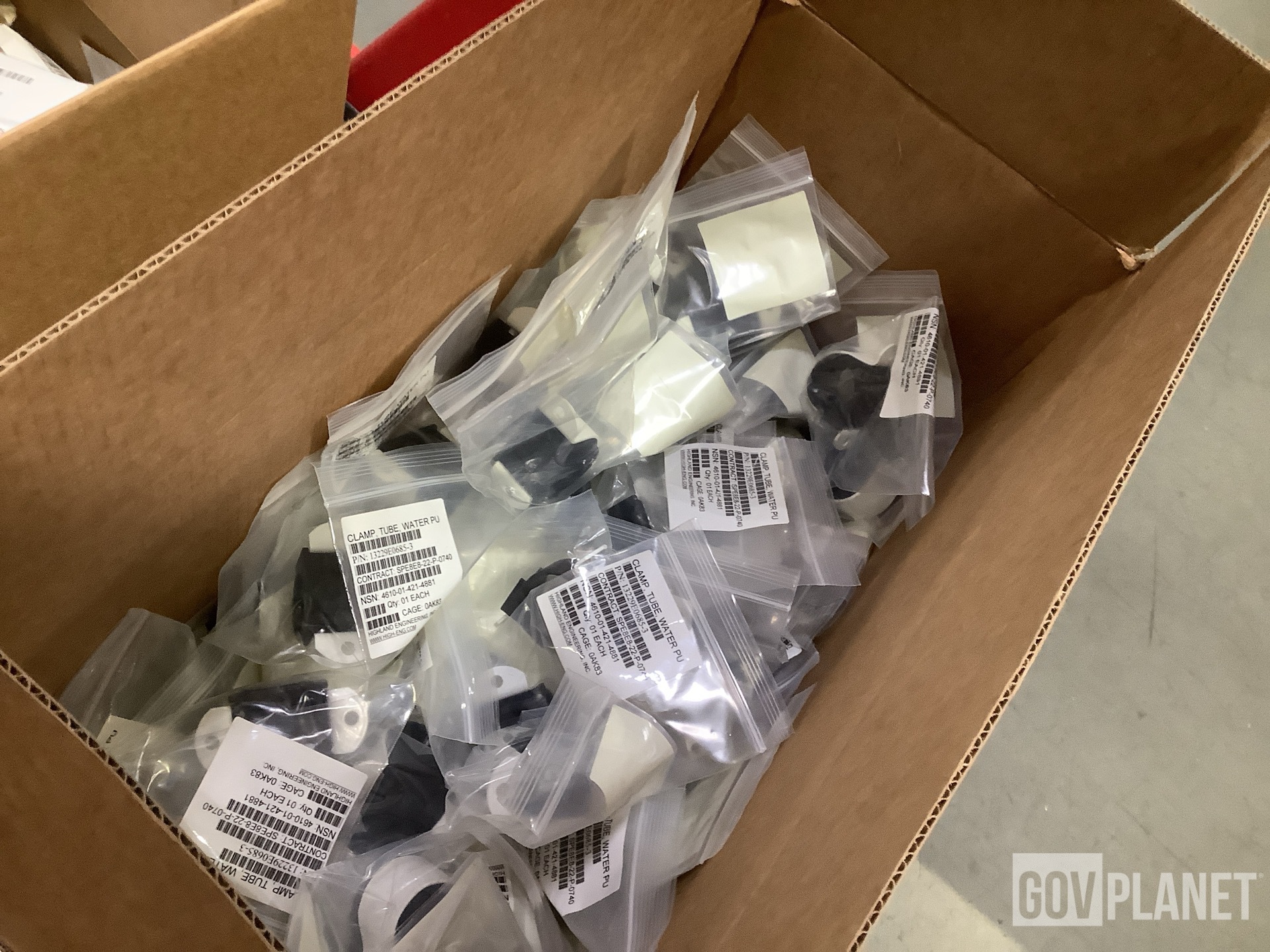 (135) Highland Engineering 13229E0685-3 Water Purification Tube Clamps