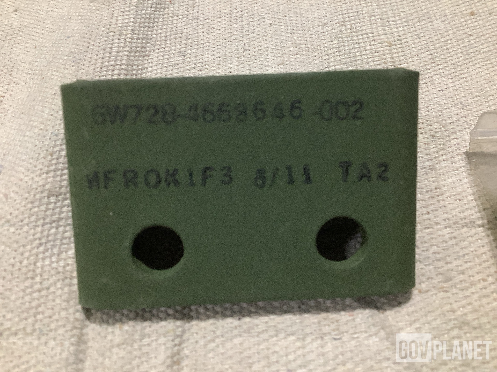 (189) BAE Systems 4668646-002 Double Angle Brackets
