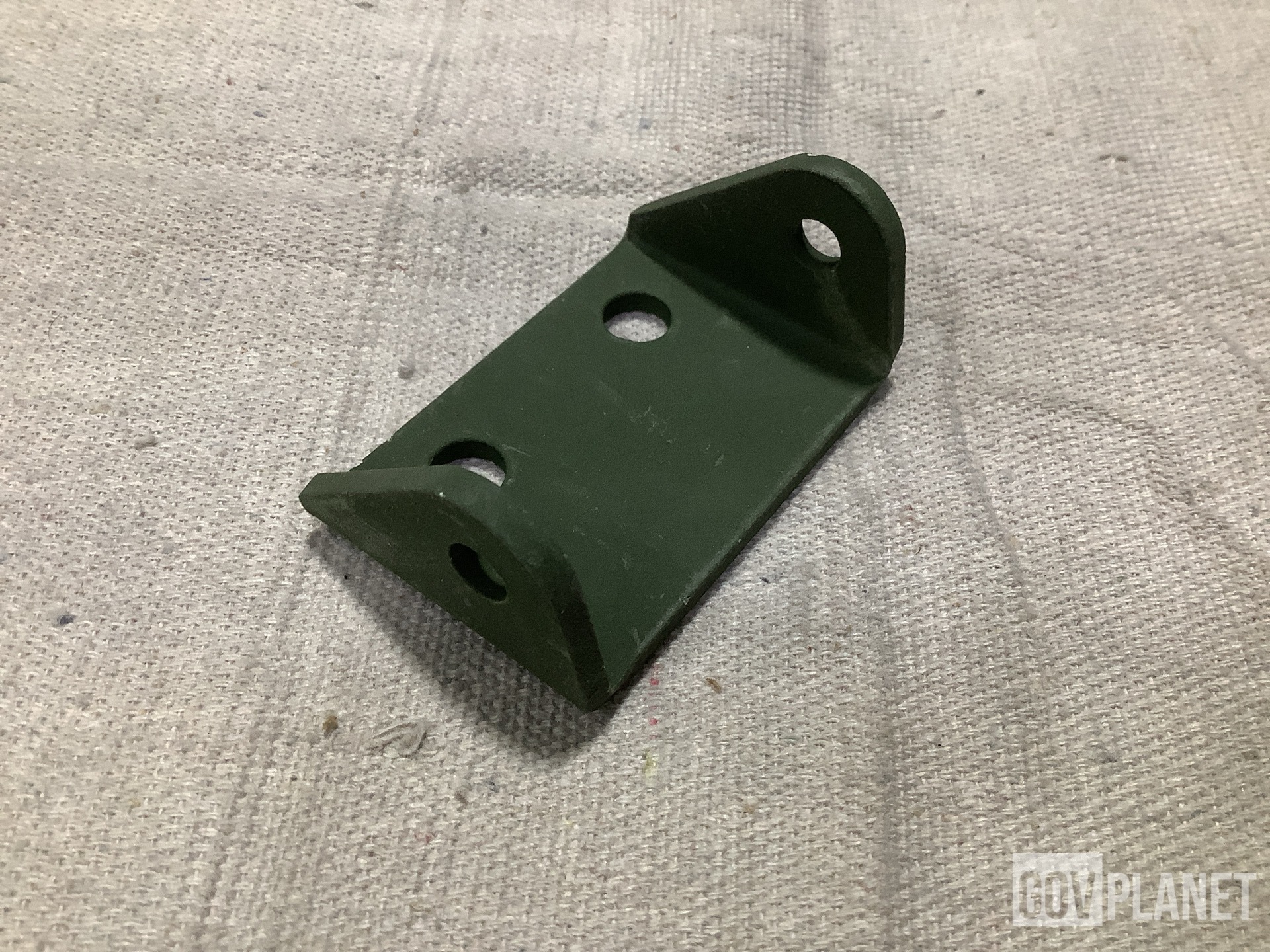 (189) BAE Systems 4668646-002 Double Angle Brackets