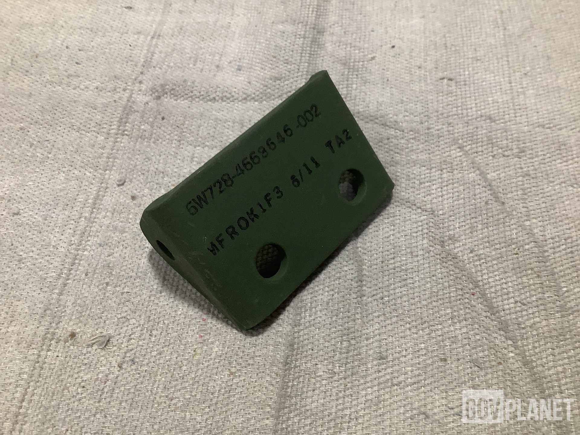 (189) BAE Systems 4668646-002 Double Angle Brackets