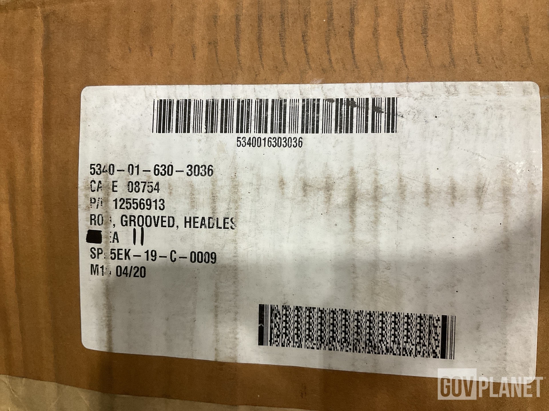 (31)Loc Performance 12556913 Molded Pins