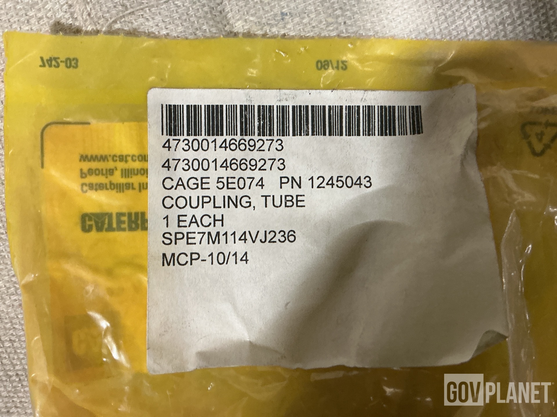 (46) Cat 1245043 Tube Couplings