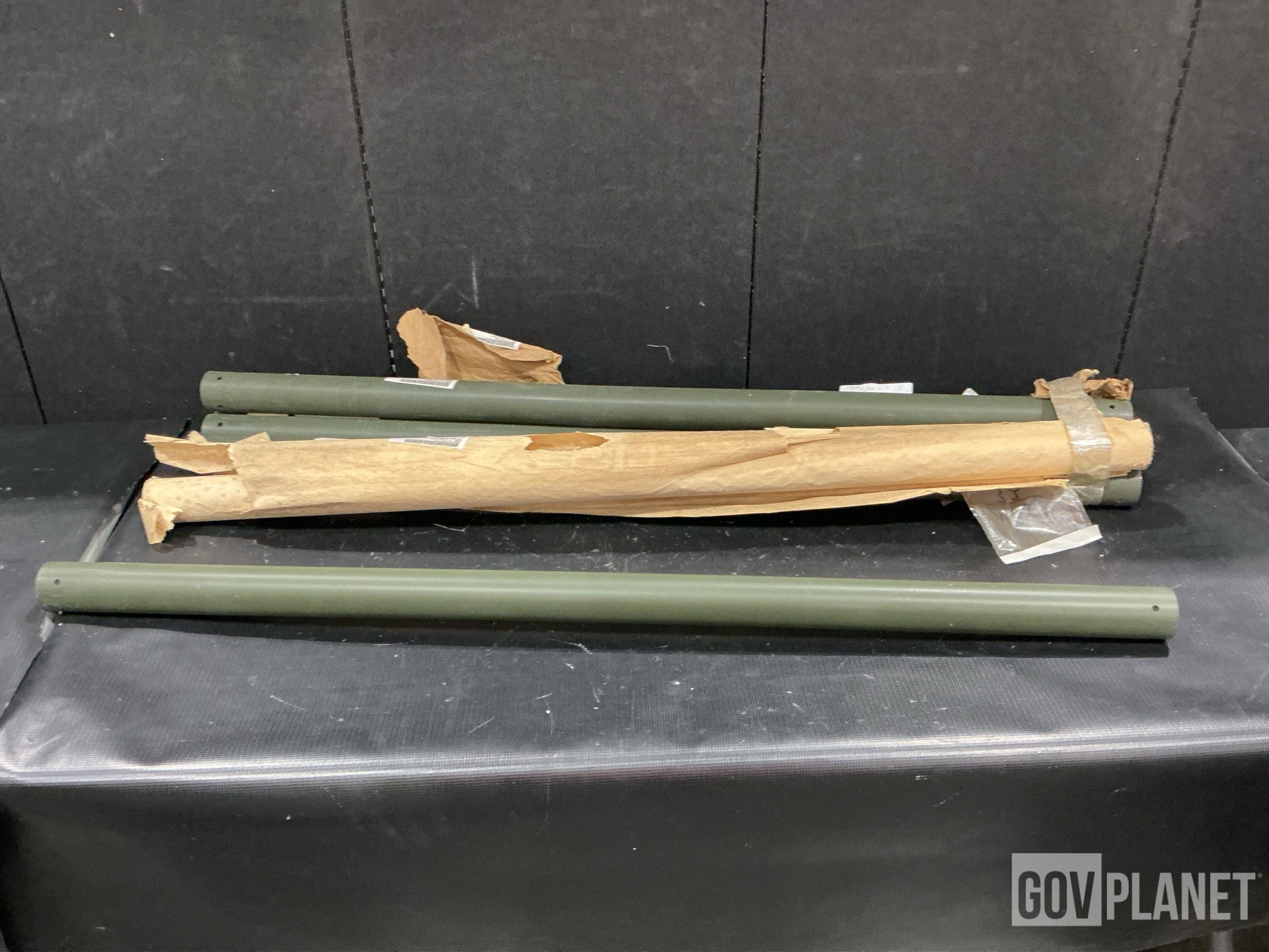 (6) A3014095-1 Antenna Supports