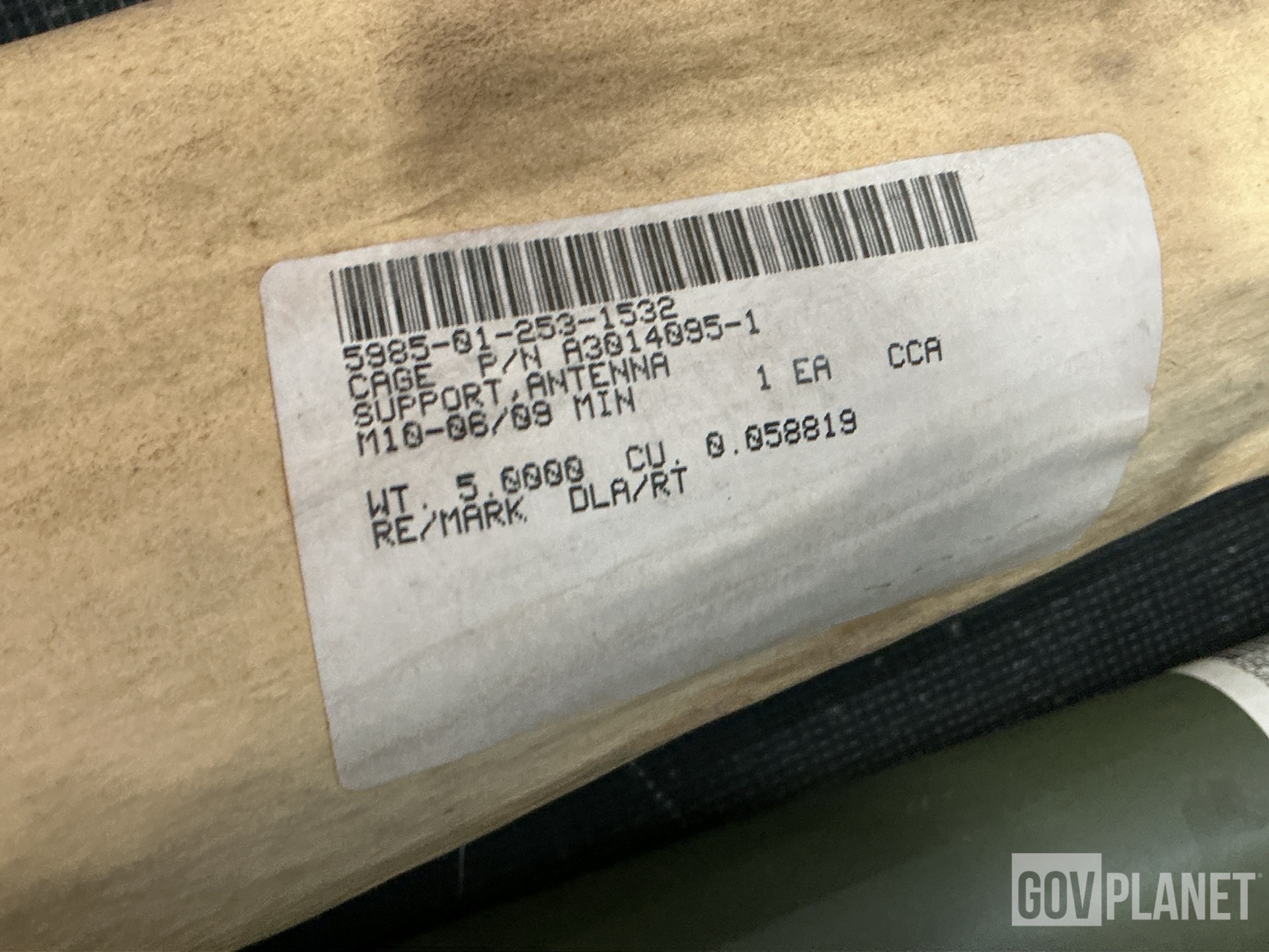 (6) A3014095-1 Antenna Supports