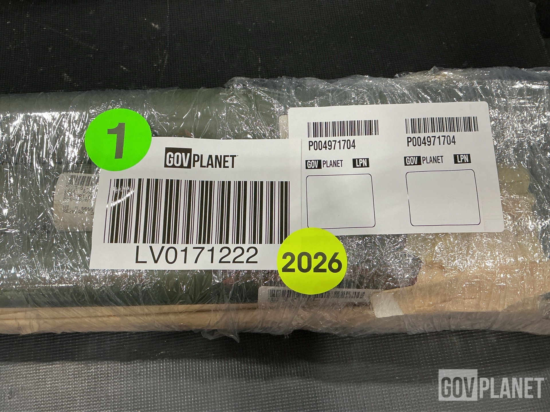 (6) A3014095-1 Antenna Supports
