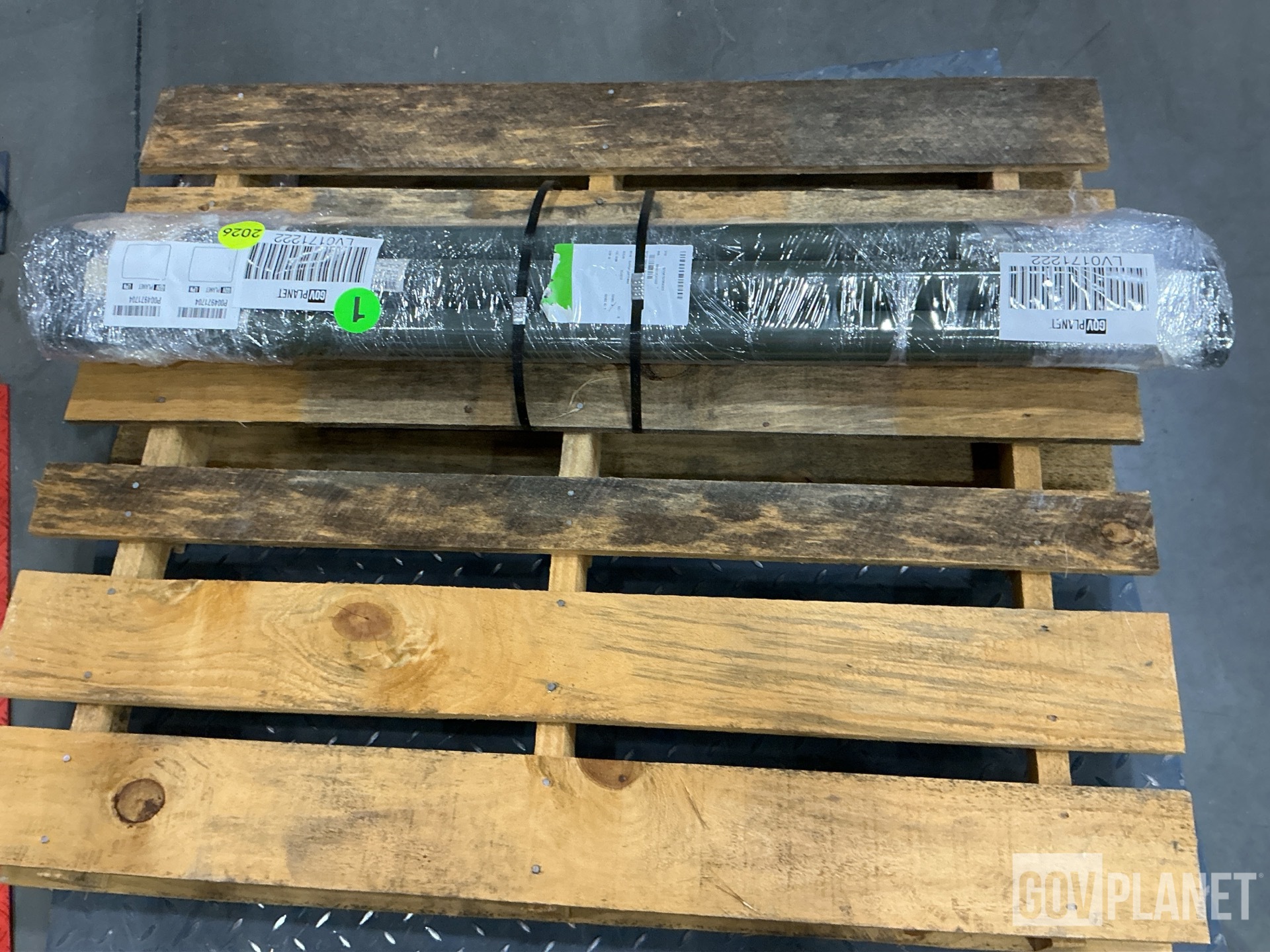 (6) A3014095-1 Antenna Supports