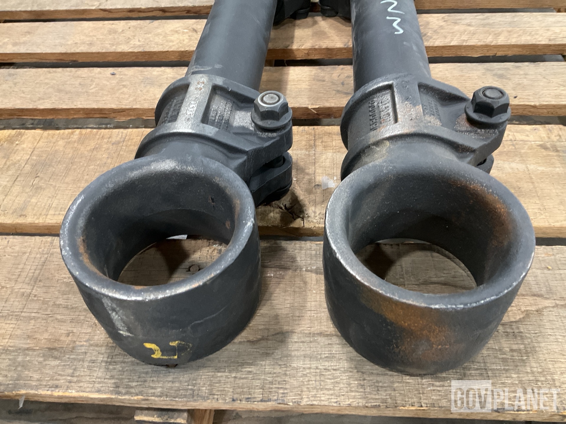 (2) Chalmers Suspension 807223 Tandem Axle Torque Rods