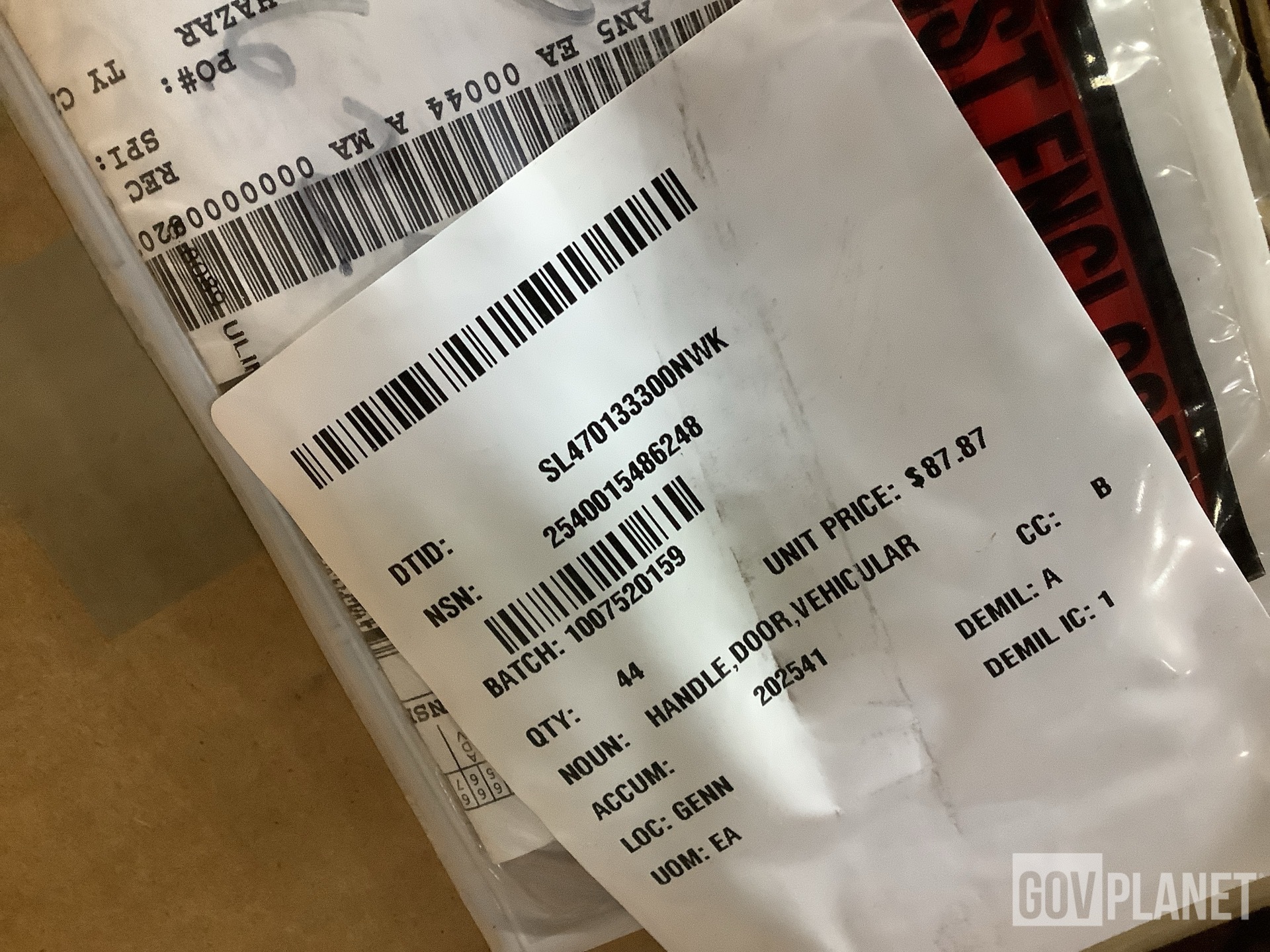 (44) General Dynamics 4002863 Door Handles