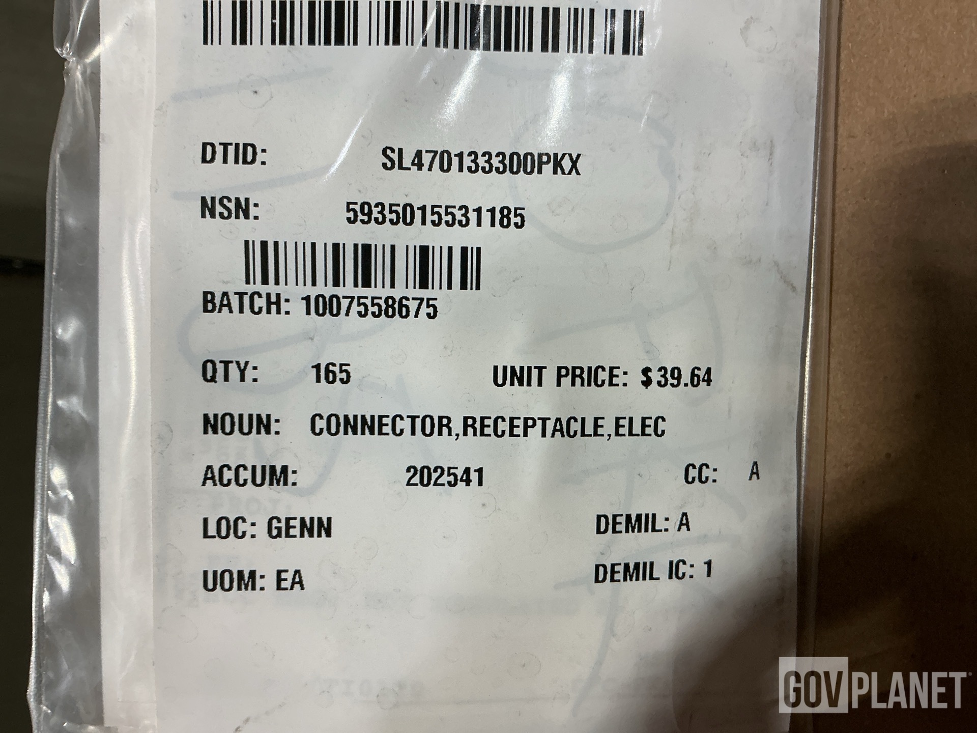 (165) General Dynamics 013219 3 Pole Connectors