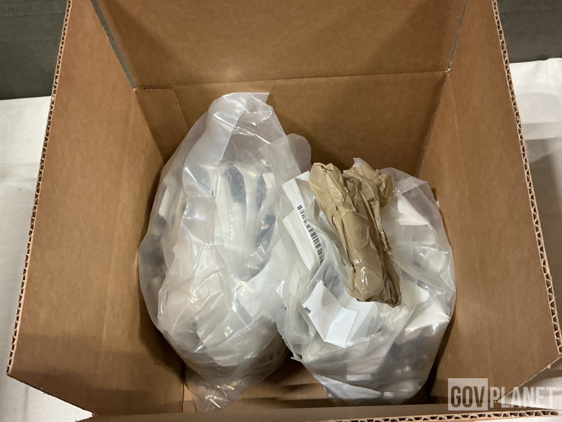 (165) General Dynamics 013219 3 Pole Connectors
