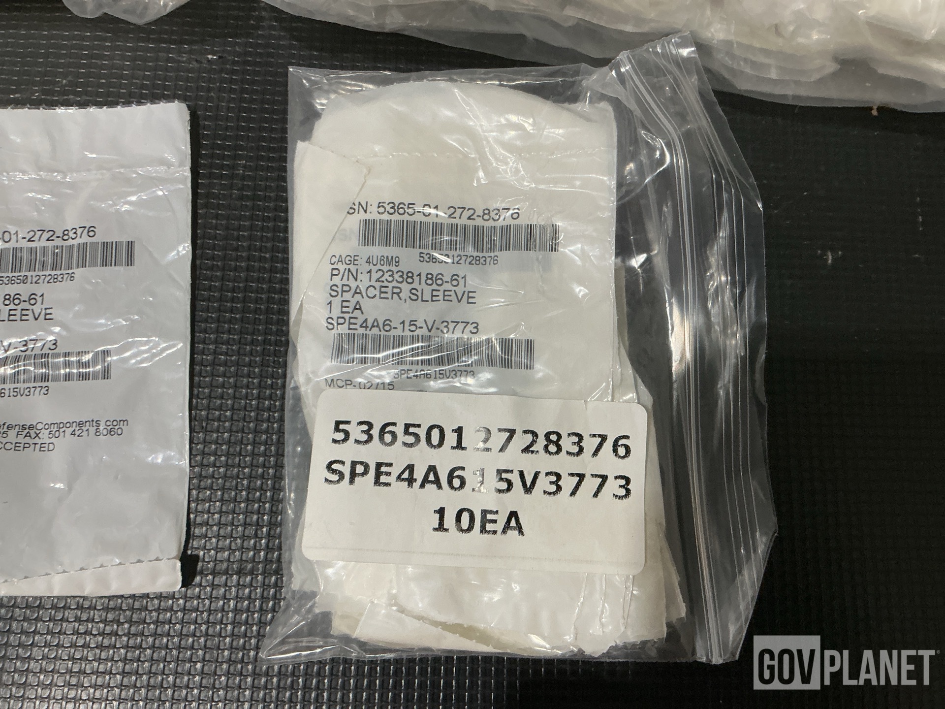 (969) 12338186-61 Sleeve Spacers