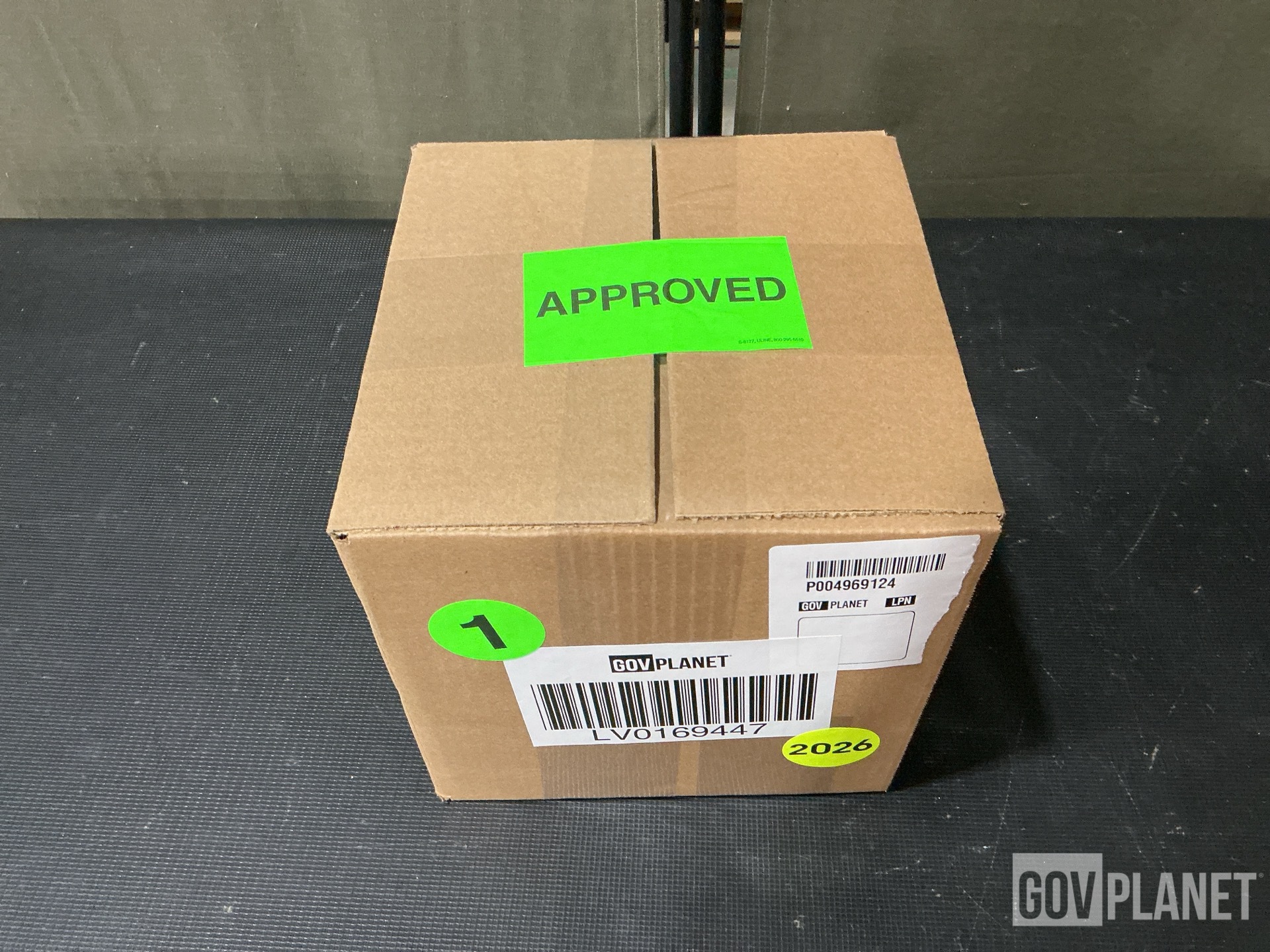 (969) 12338186-61 Sleeve Spacers