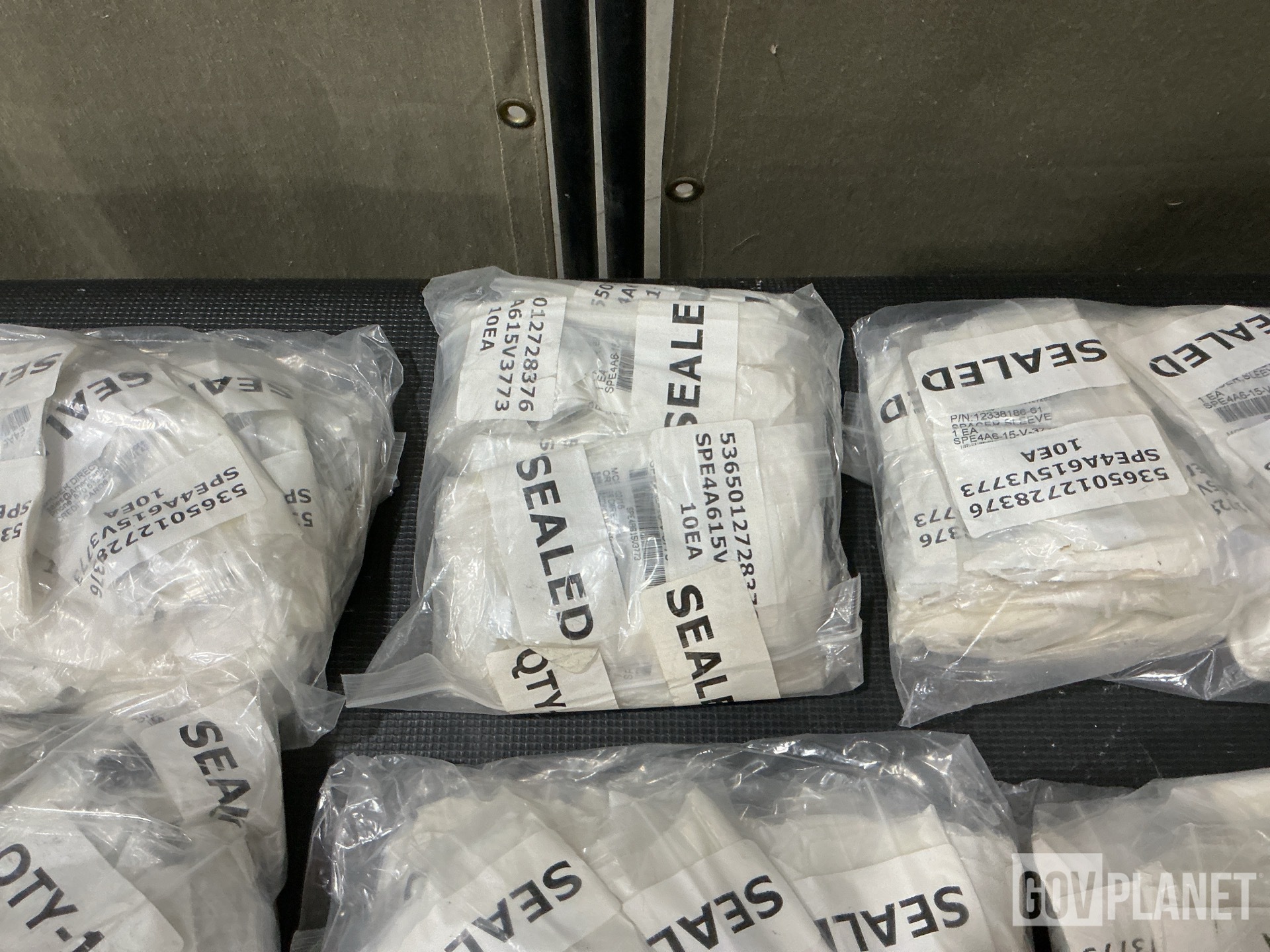 (969) 12338186-61 Sleeve Spacers