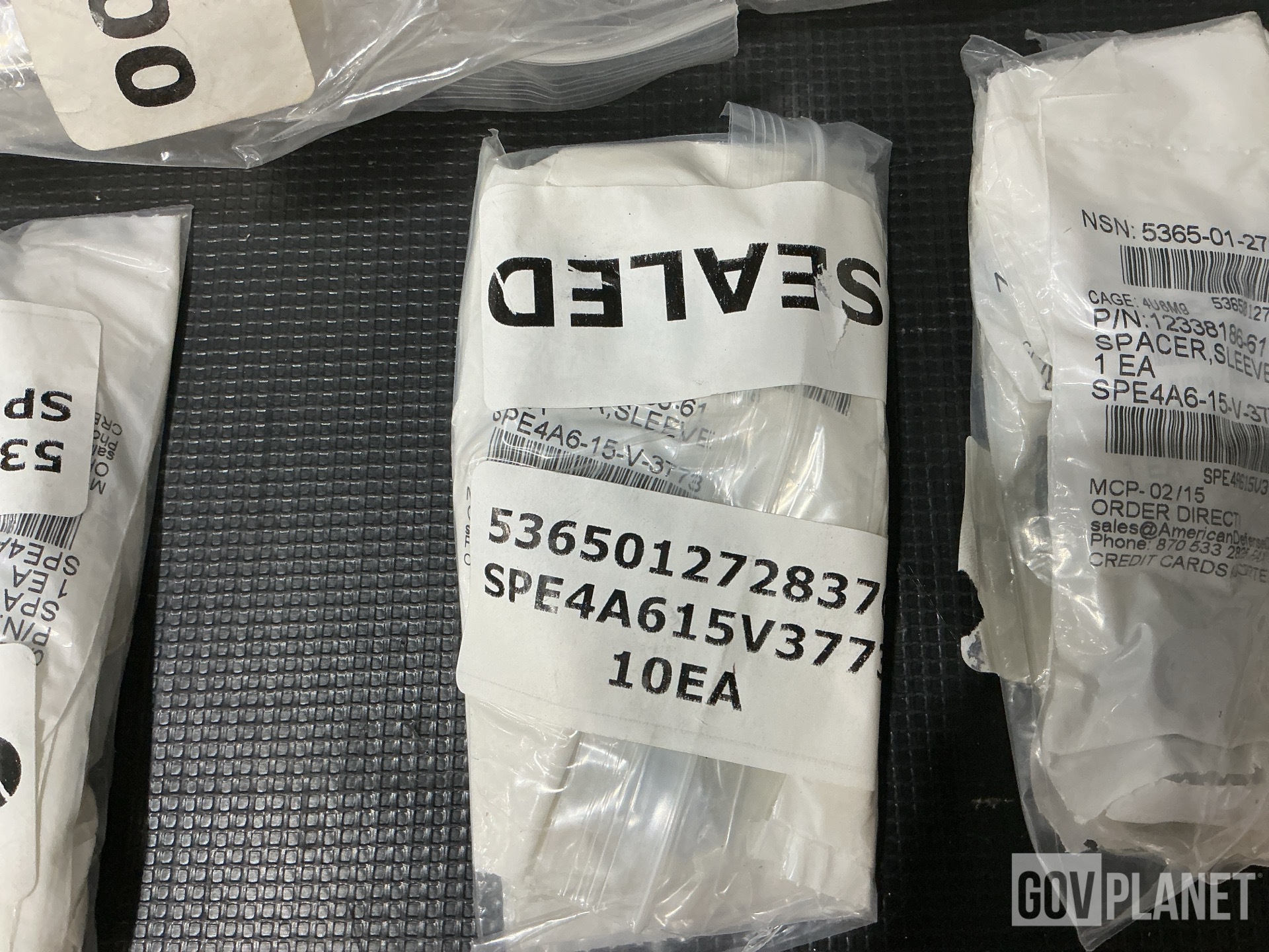 (969) 12338186-61 Sleeve Spacers